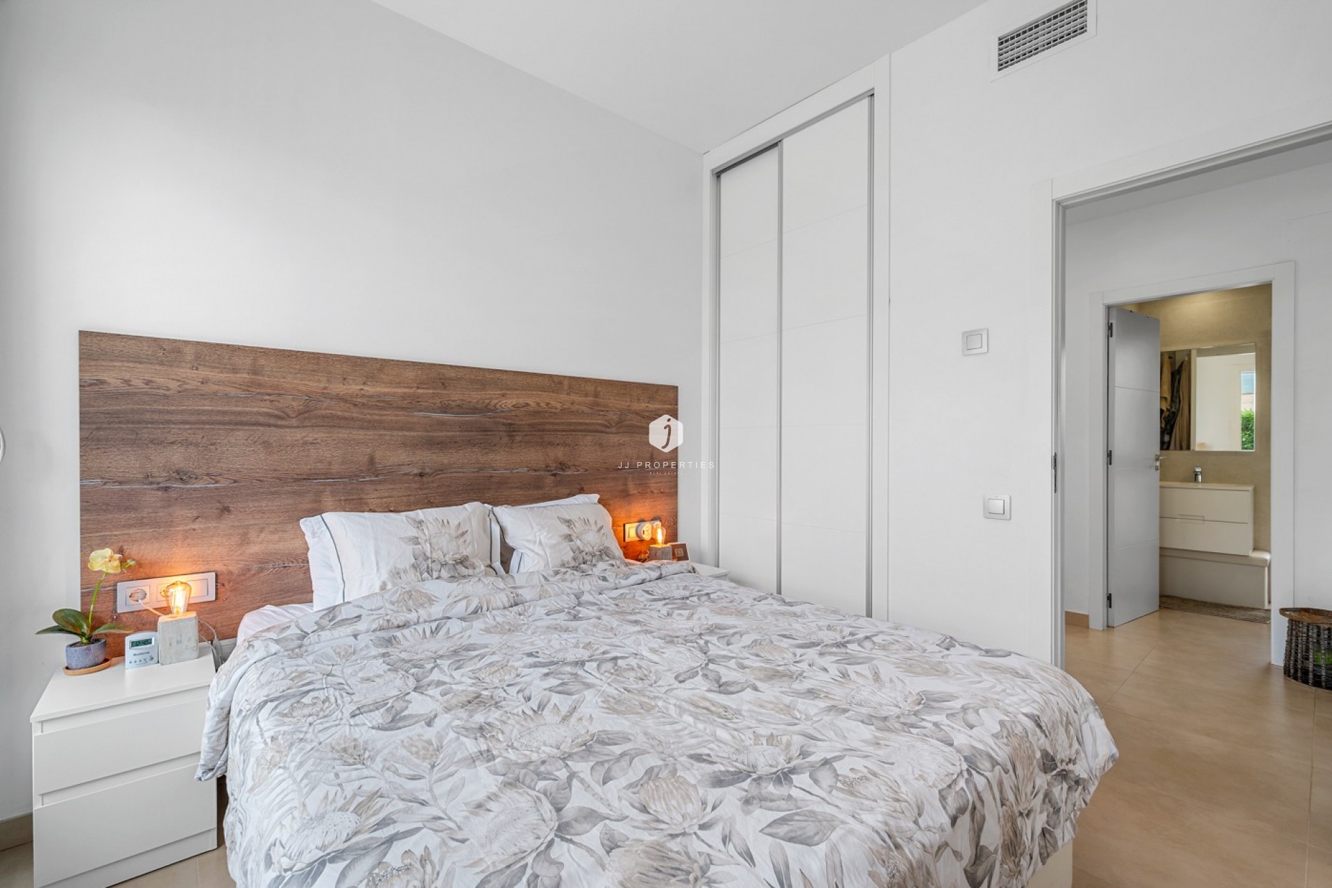 Aus zweiter Hand - Villa -
Orihuela Costa - Costa Blanca