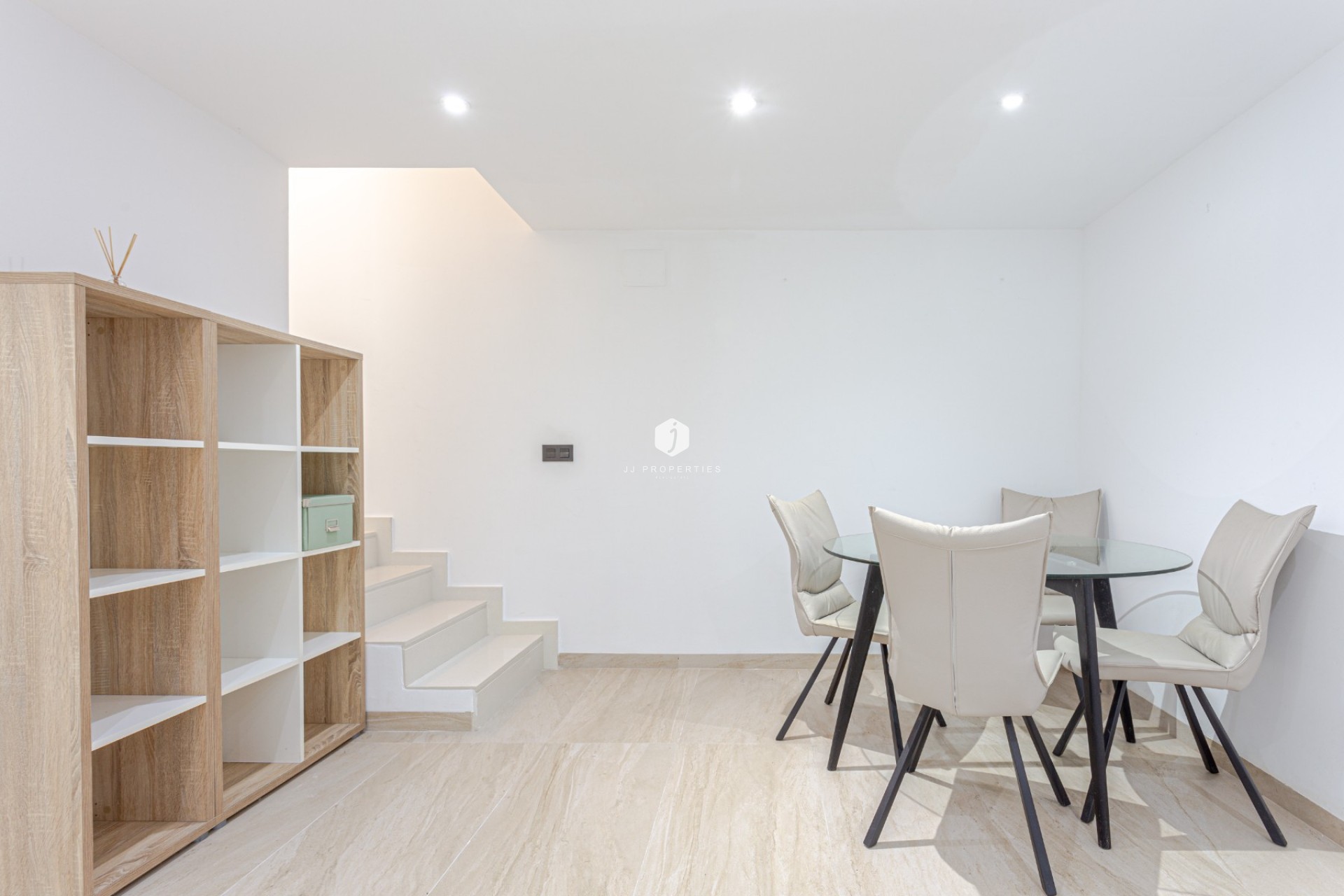 Aus zweiter Hand - Villa -
Orihuela Costa - Costa Blanca