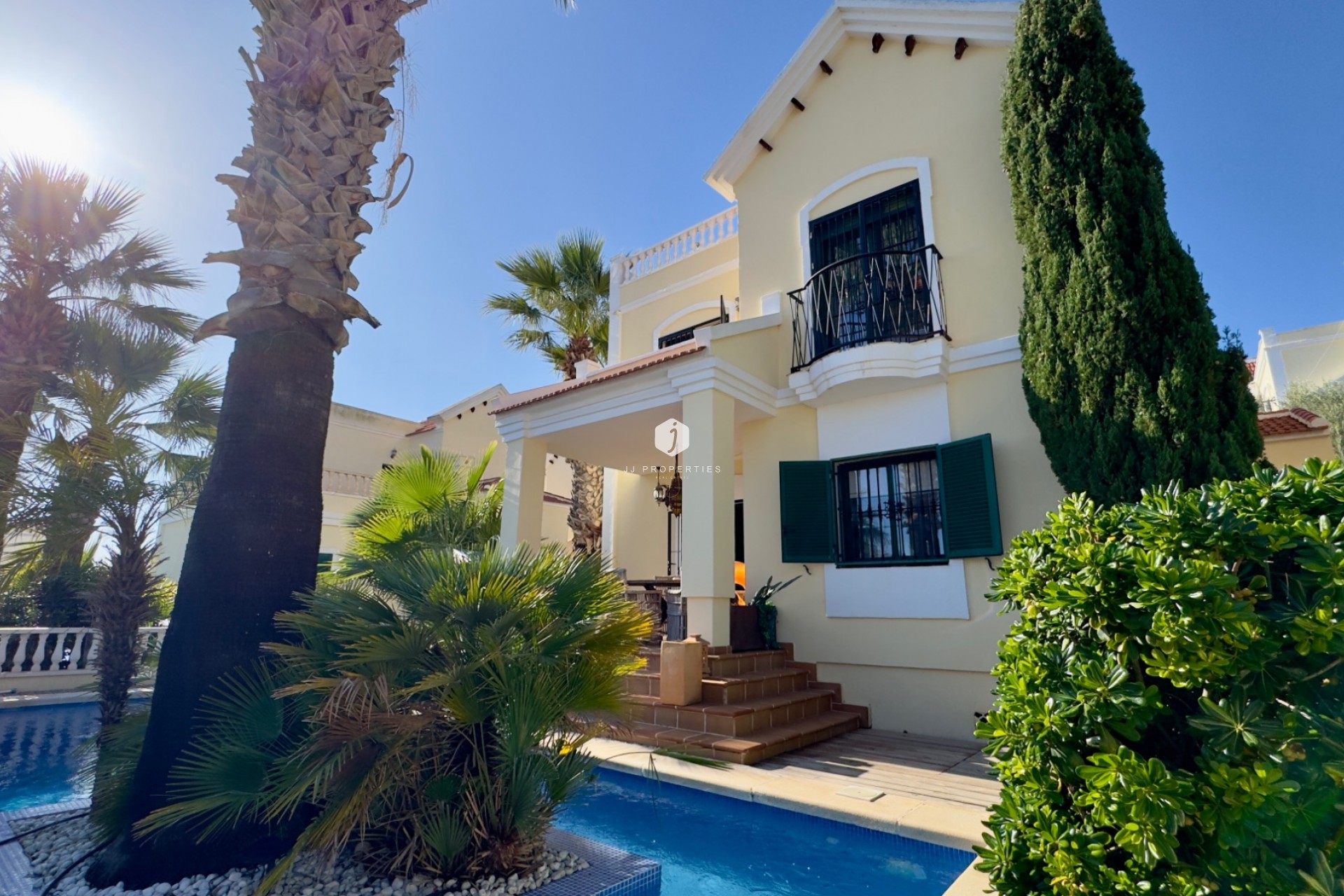 Aus zweiter Hand - Villa -
Orihuela Costa - Costa Blanca