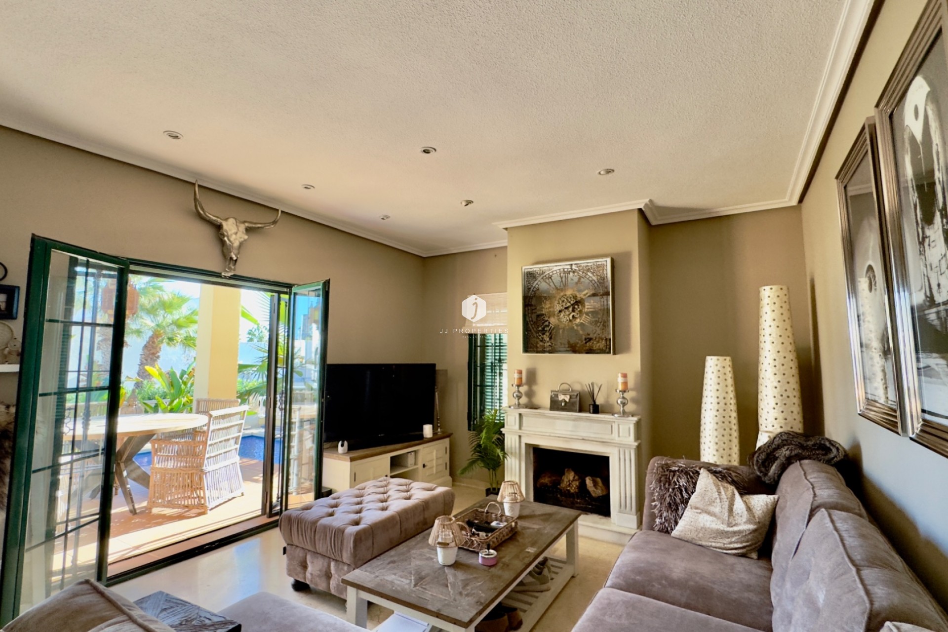 Aus zweiter Hand - Villa -
Orihuela Costa - Costa Blanca