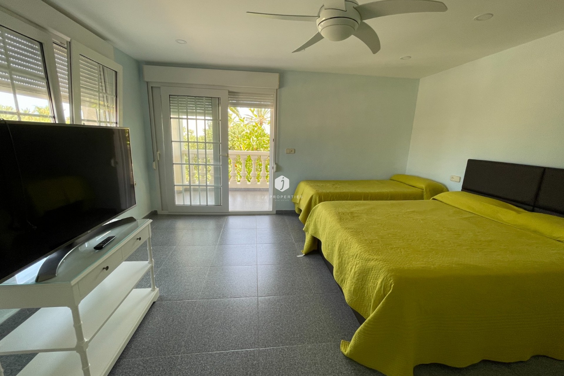 Aus zweiter Hand - Villa -
Orihuela Costa - Costa Blanca