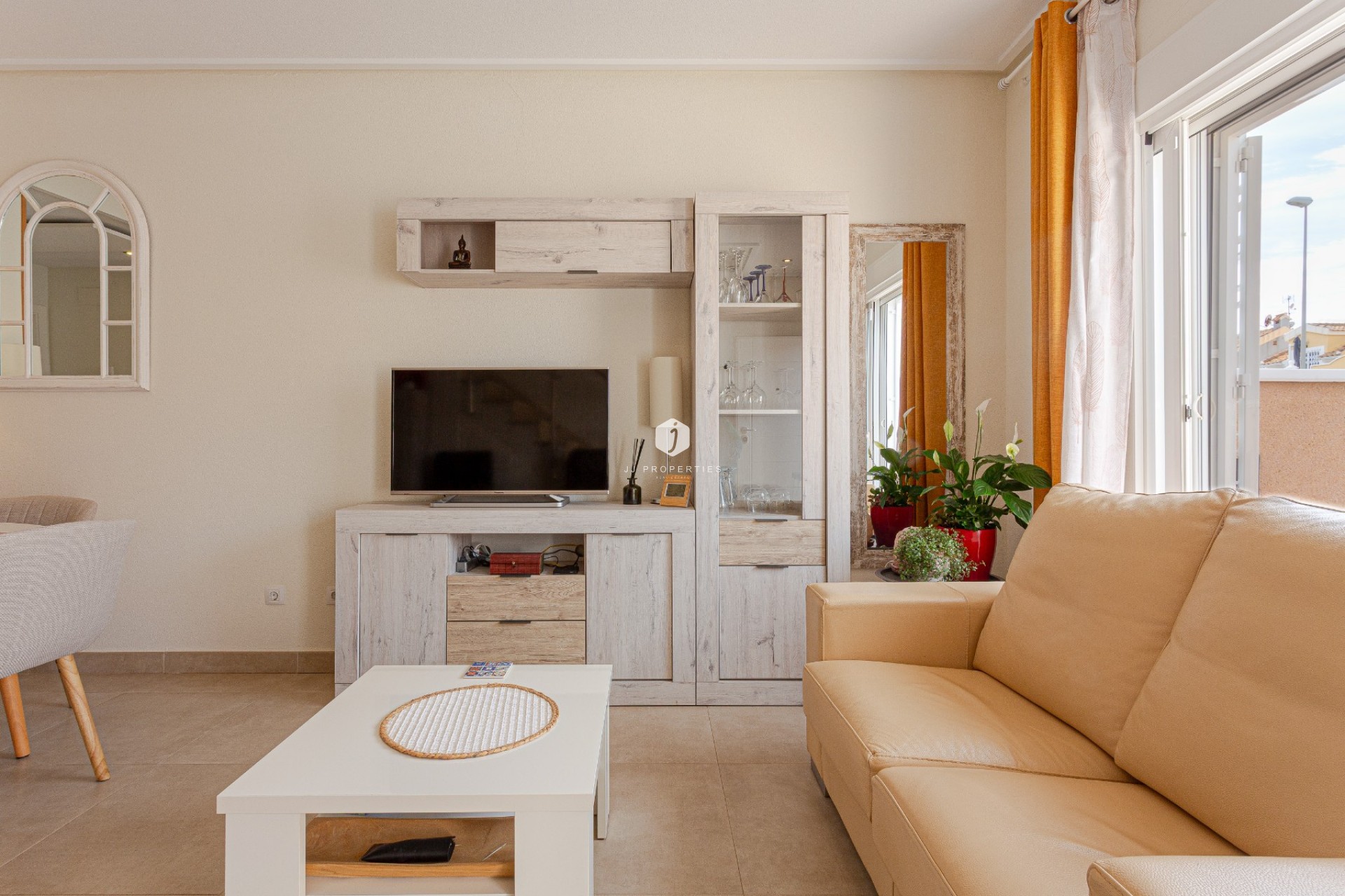 Aus zweiter Hand - Villa -
Orihuela Costa - Costa Blanca