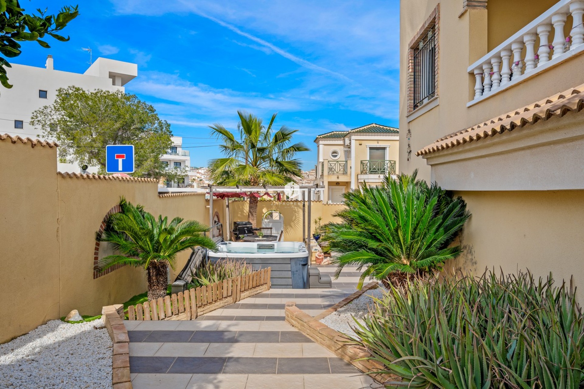 Aus zweiter Hand - Villa -
Orihuela Costa - Costa Blanca