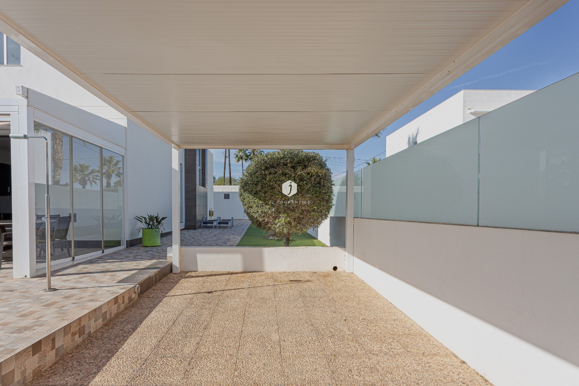 Aus zweiter Hand - Villa -
Orihuela Costa - Costa Blanca