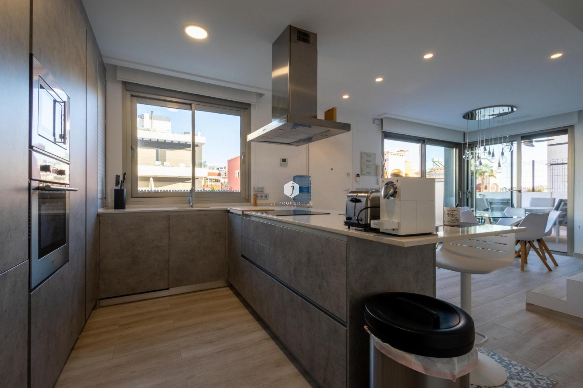 Aus zweiter Hand - Villa -
Orihuela Costa - Costa Blanca