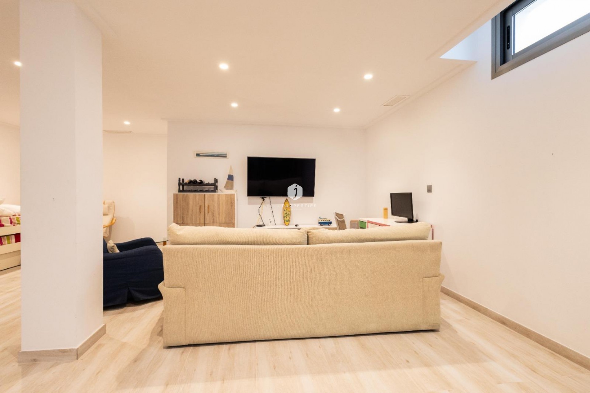 Aus zweiter Hand - Villa -
Orihuela Costa - Costa Blanca