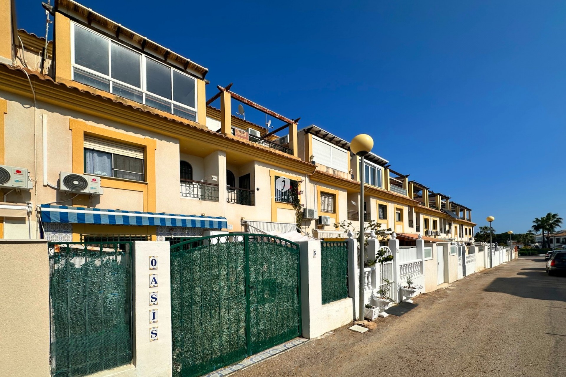 Aus zweiter Hand - Villa -
Orihuela Costa - Costa Blanca