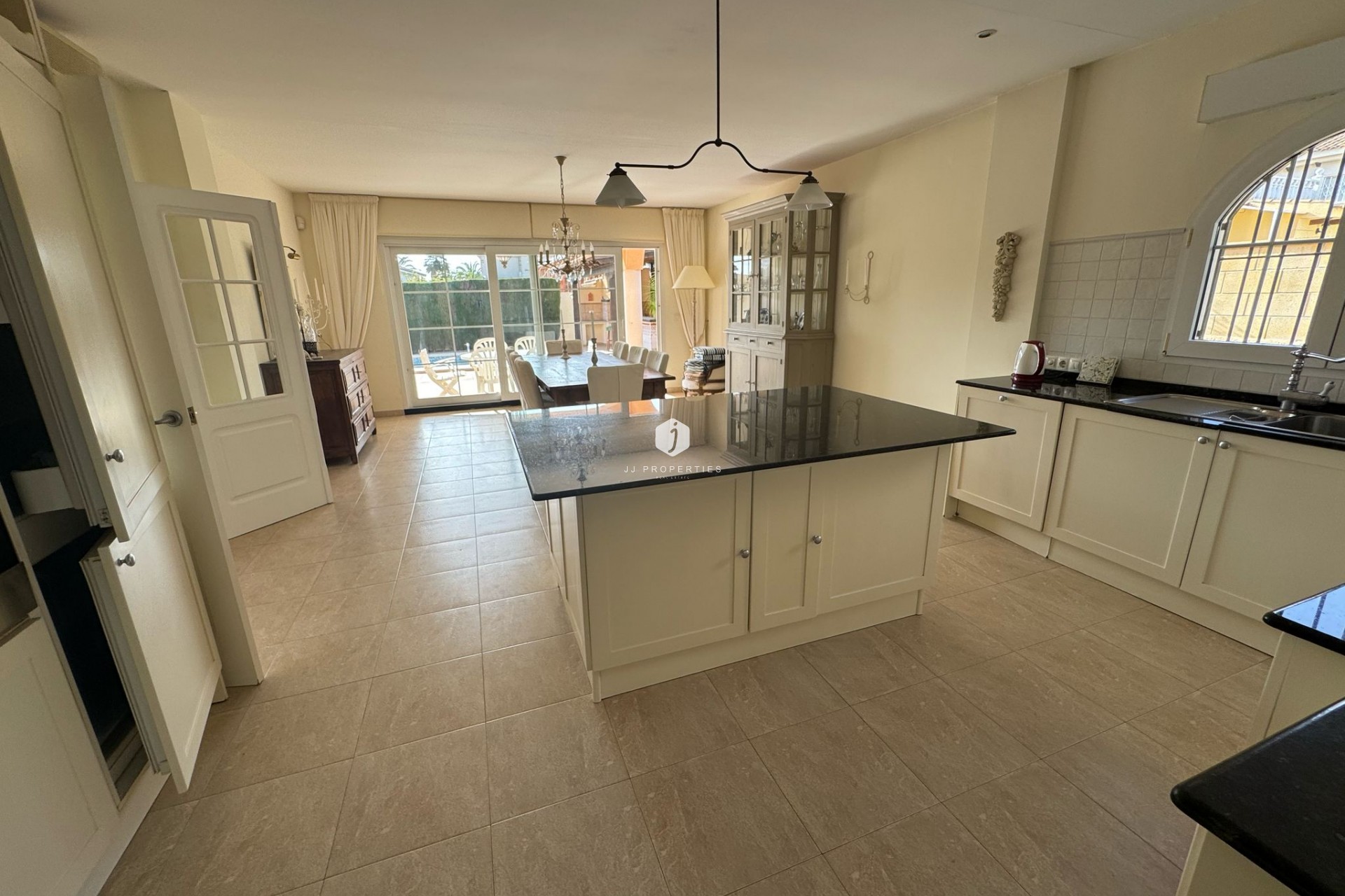 Aus zweiter Hand - Villa -
Orihuela Costa - Costa Blanca