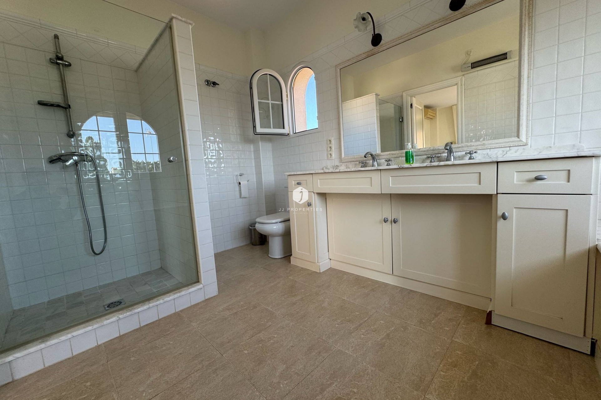 Aus zweiter Hand - Villa -
Orihuela Costa - Costa Blanca