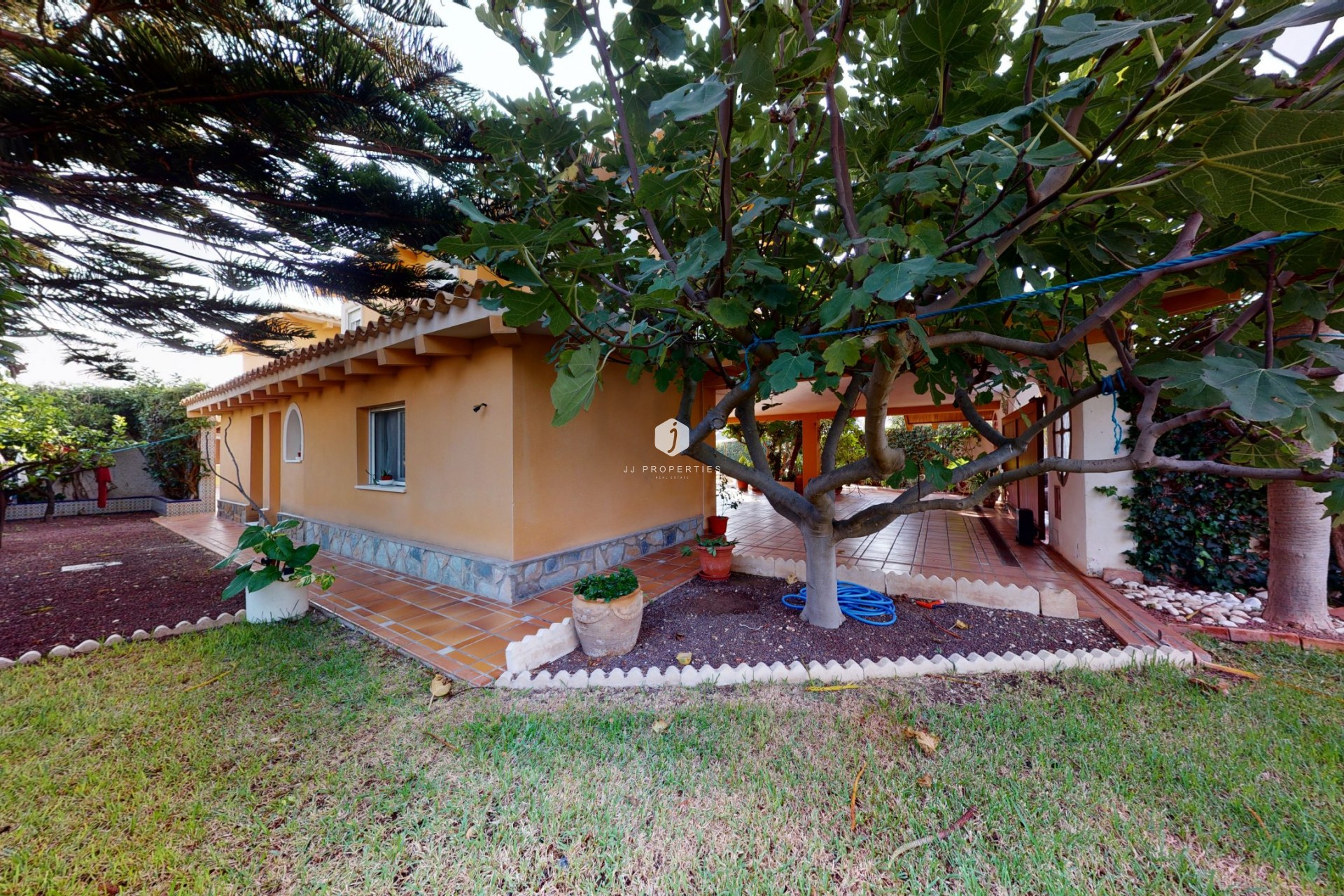 Aus zweiter Hand - Villa -
Orihuela Costa - Costa Blanca