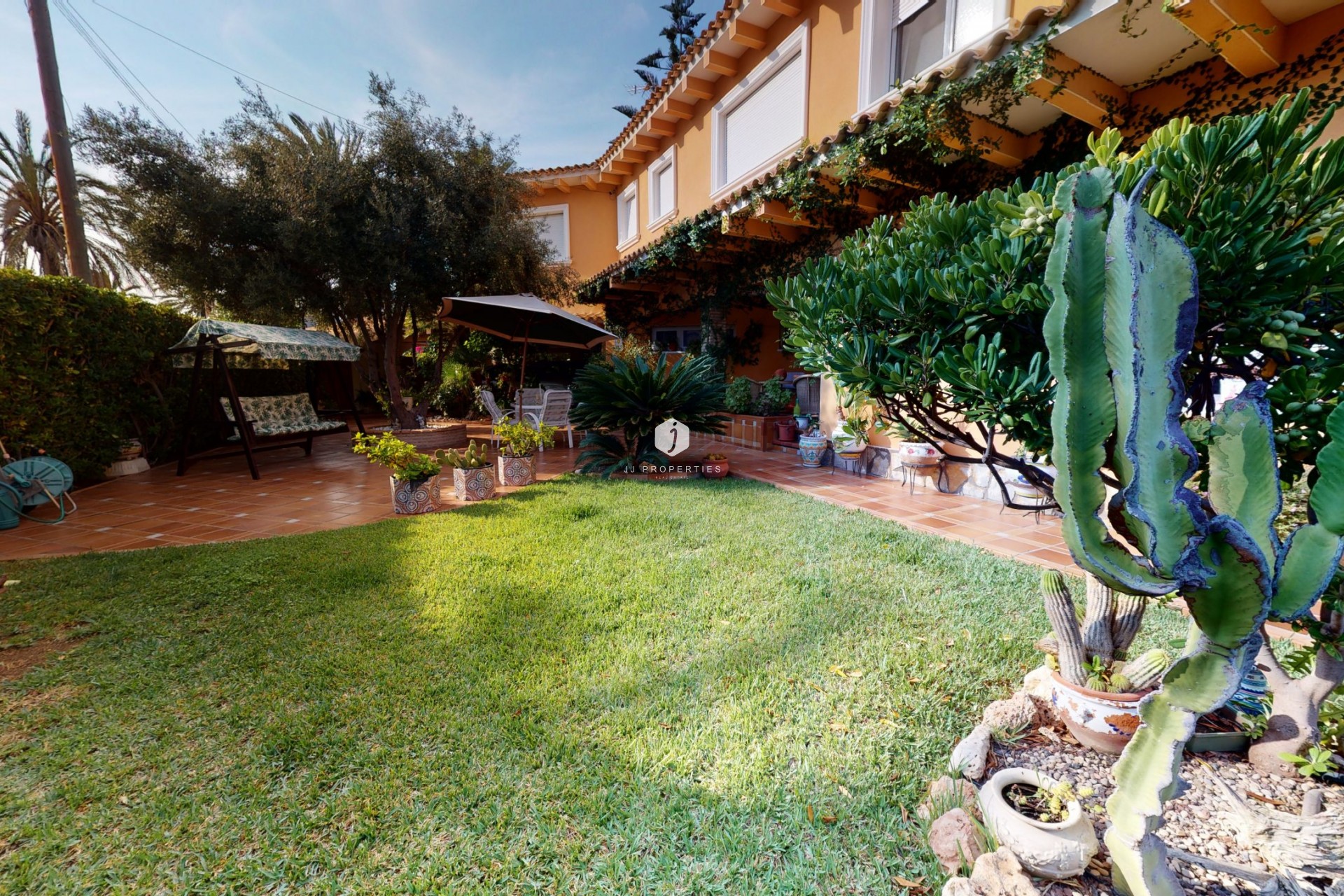 Aus zweiter Hand - Villa -
Orihuela Costa - Costa Blanca