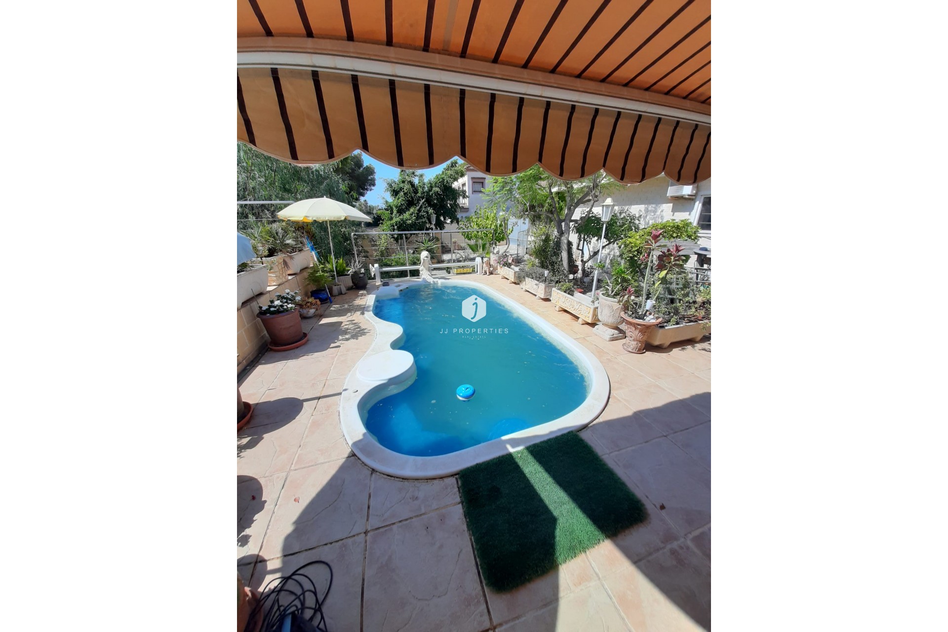 Aus zweiter Hand - Villa -
Orihuela Costa - Costa Blanca