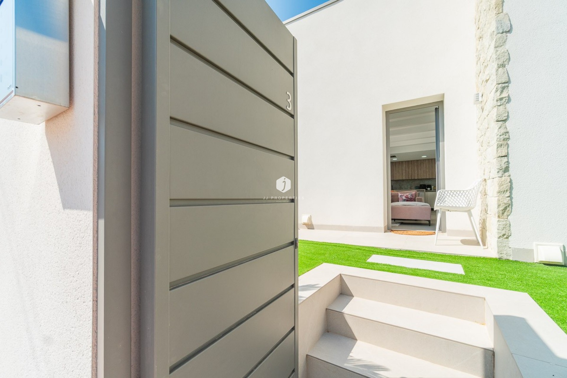 Aus zweiter Hand - Villa -
Orihuela Costa - Costa Blanca