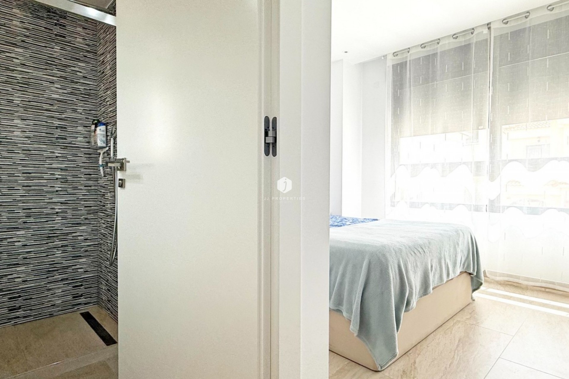 Aus zweiter Hand - Villa -
Orihuela Costa - Costa Blanca