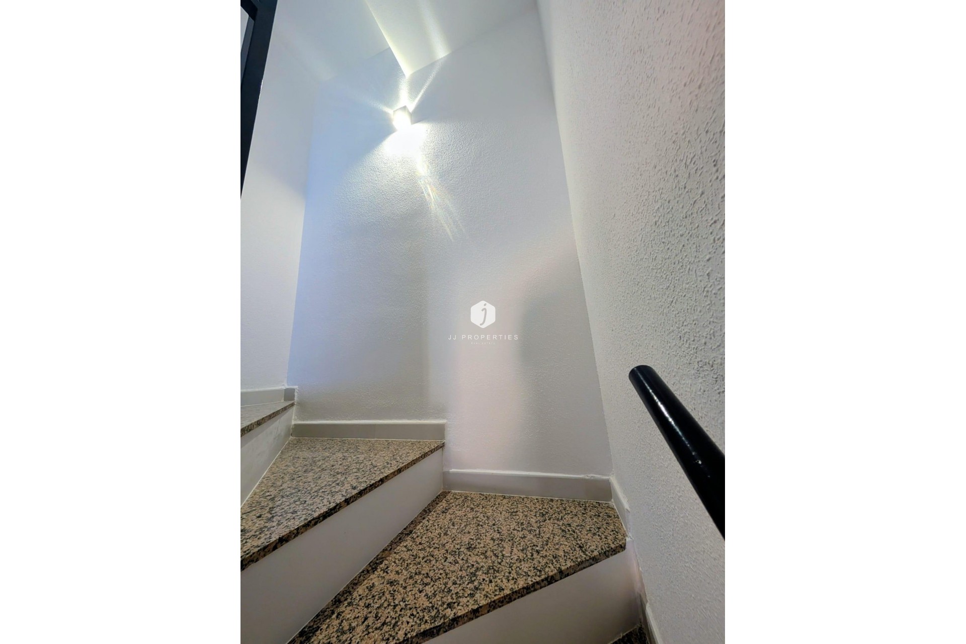 Aus zweiter Hand - Villa -
Orihuela Costa - Costa Blanca