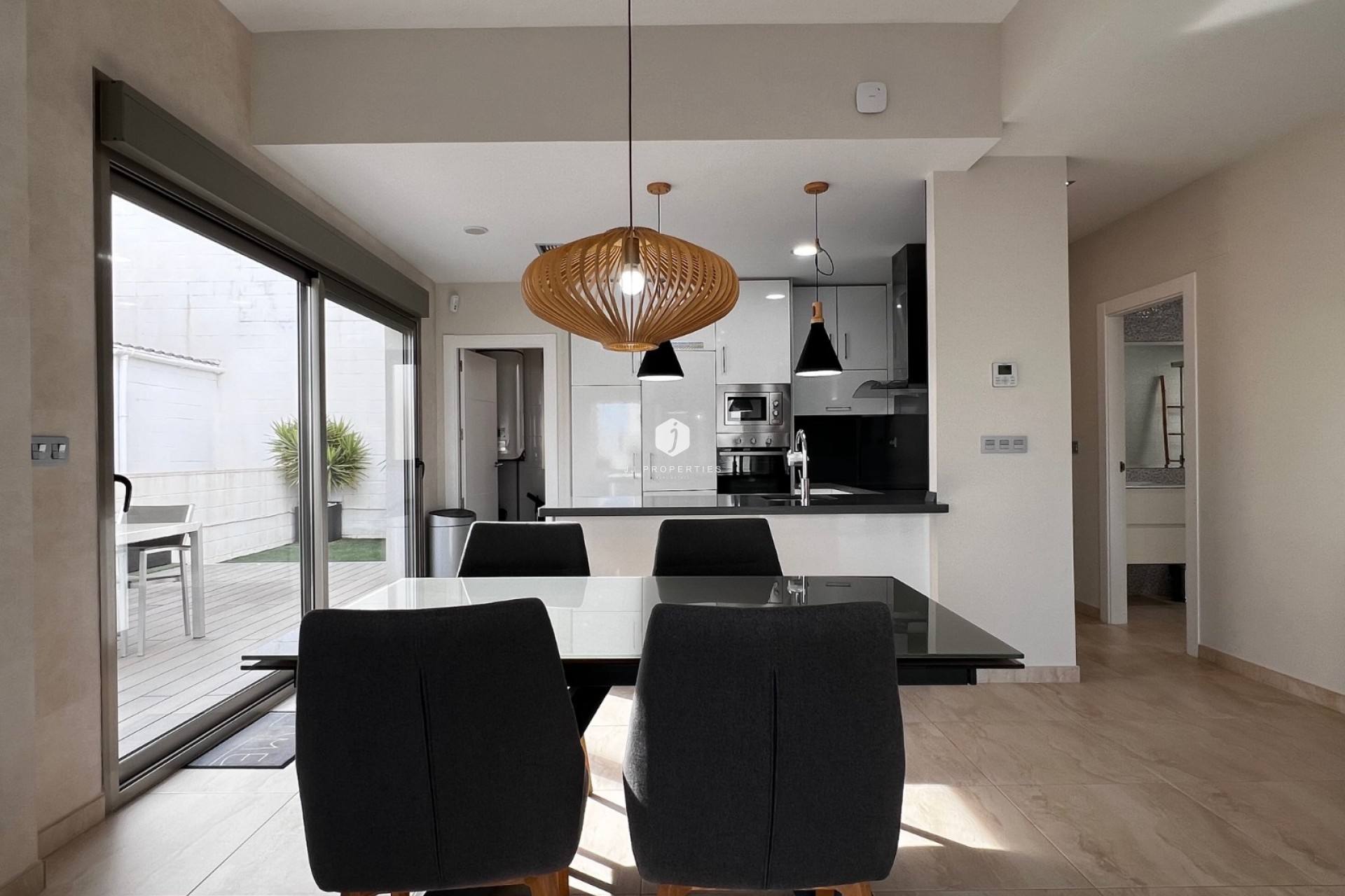 Aus zweiter Hand - Villa -
Orihuela Costa - Costa Blanca