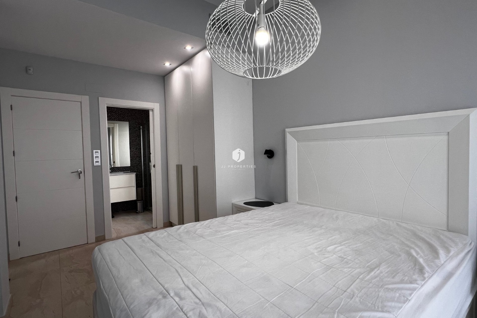 Aus zweiter Hand - Villa -
Orihuela Costa - Costa Blanca