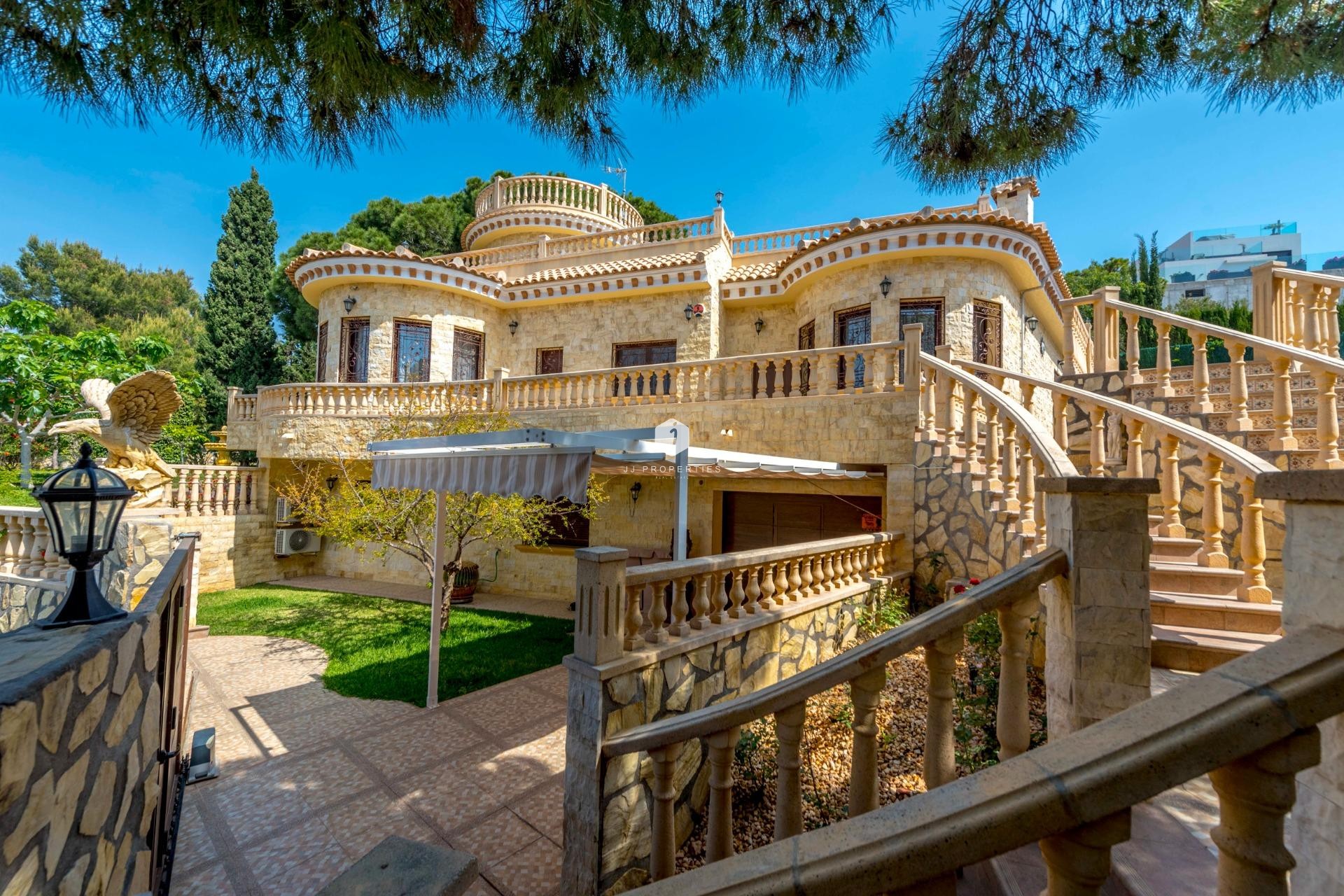 Aus zweiter Hand - Villa -
Orihuela Costa - Costa Blanca