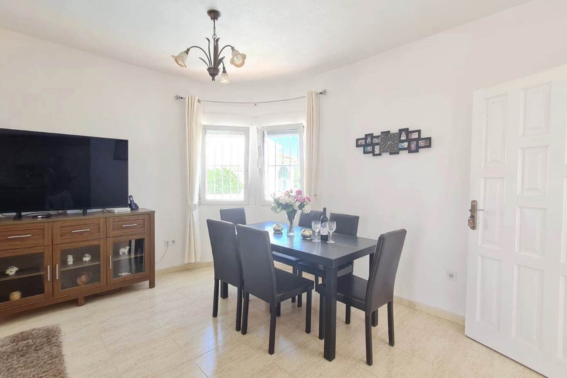 Aus zweiter Hand - Villa -
Orihuela Costa - Costa Blanca