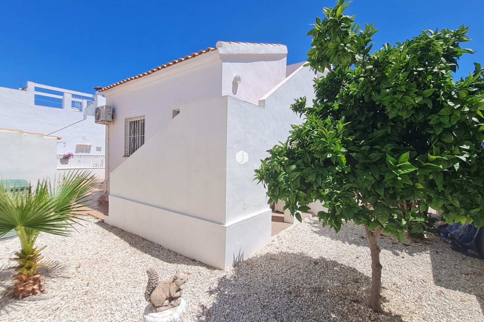 Aus zweiter Hand - Villa -
Orihuela Costa - Costa Blanca