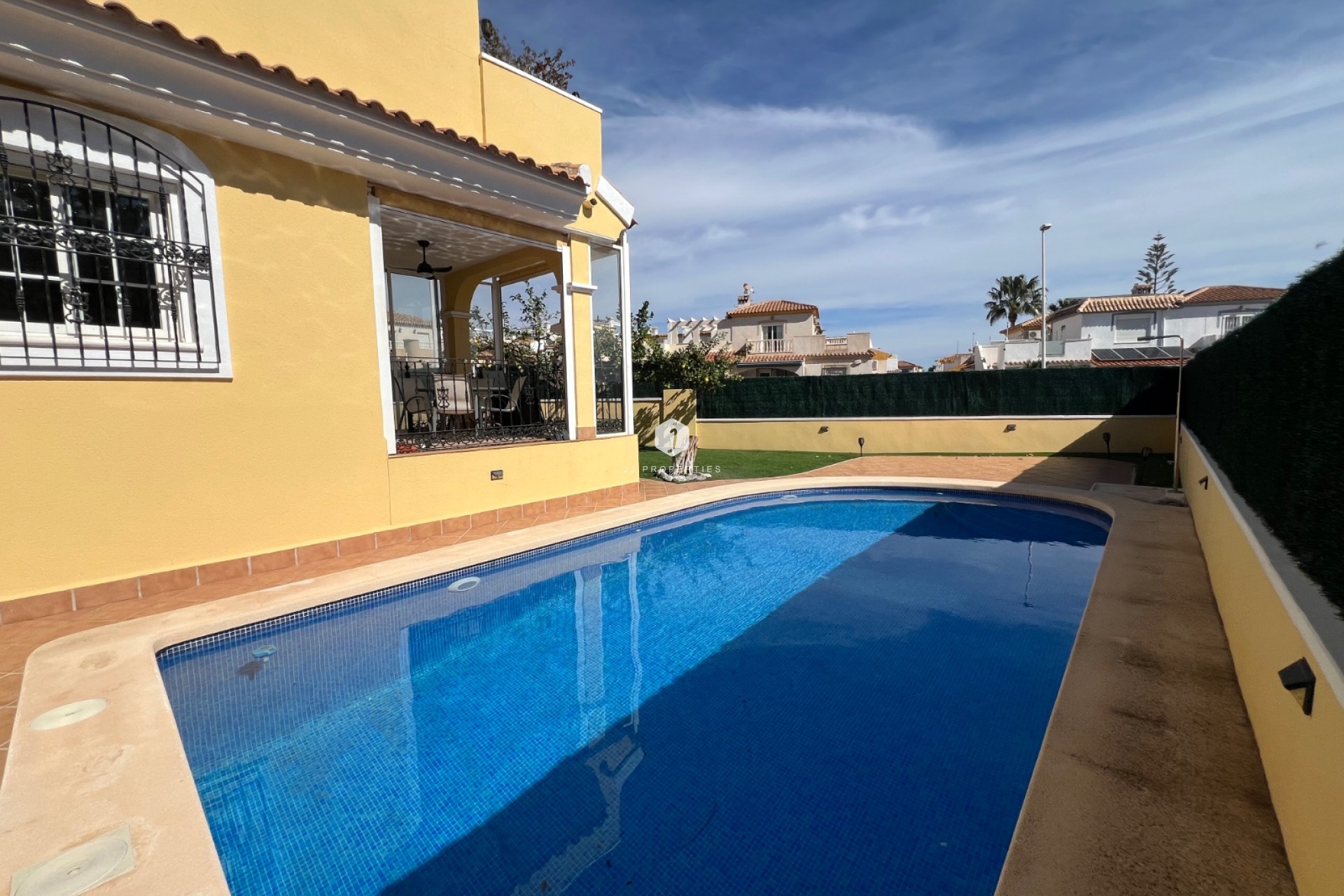 Aus zweiter Hand - Villa -
Orihuela Costa - Costa Blanca
