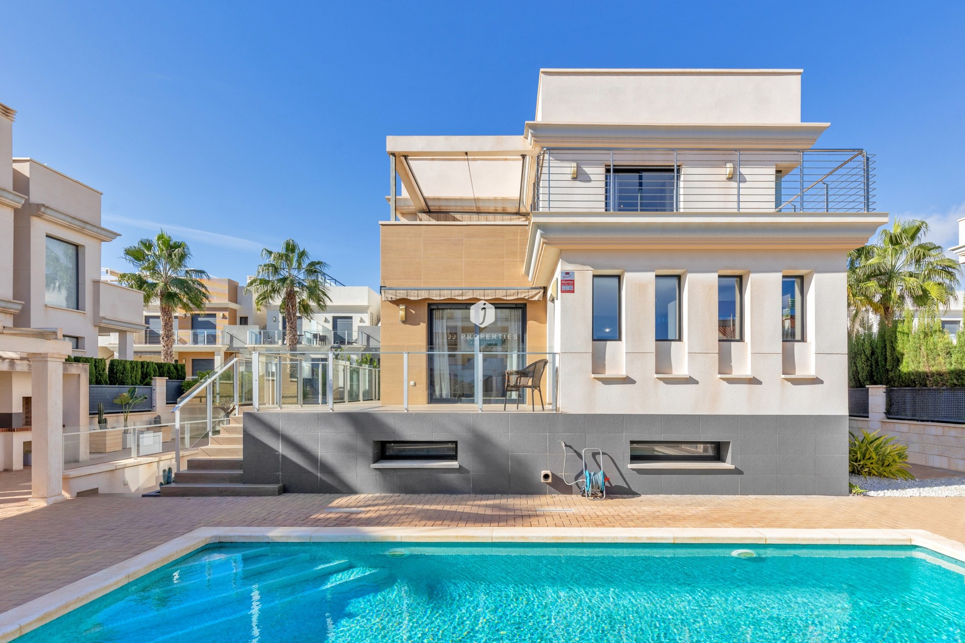 Aus zweiter Hand - Villa -
Orihuela Costa - Costa Blanca