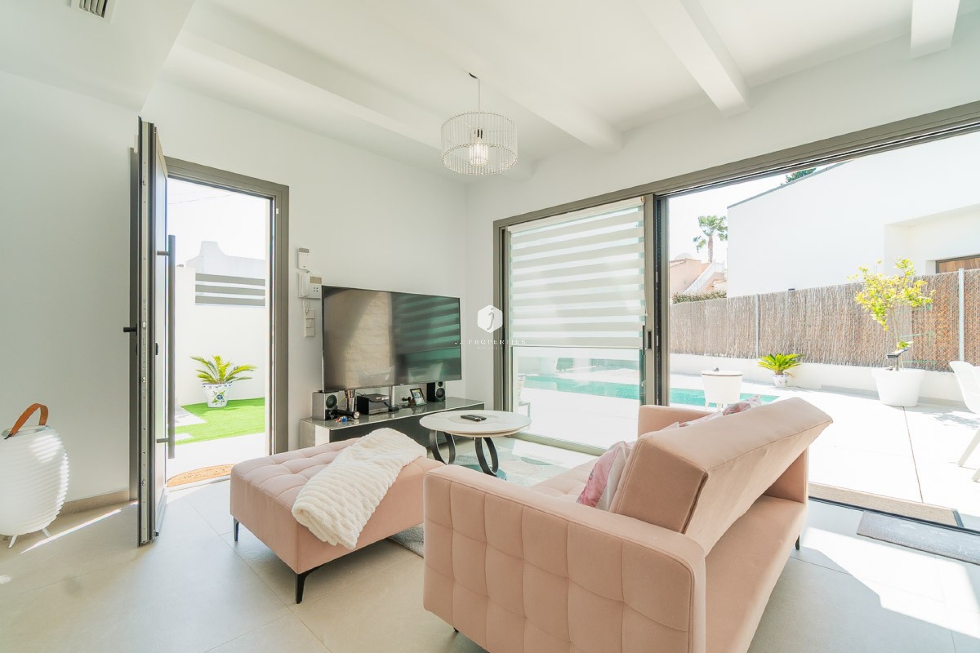 Aus zweiter Hand - Villa -
Orihuela Costa - Costa Blanca