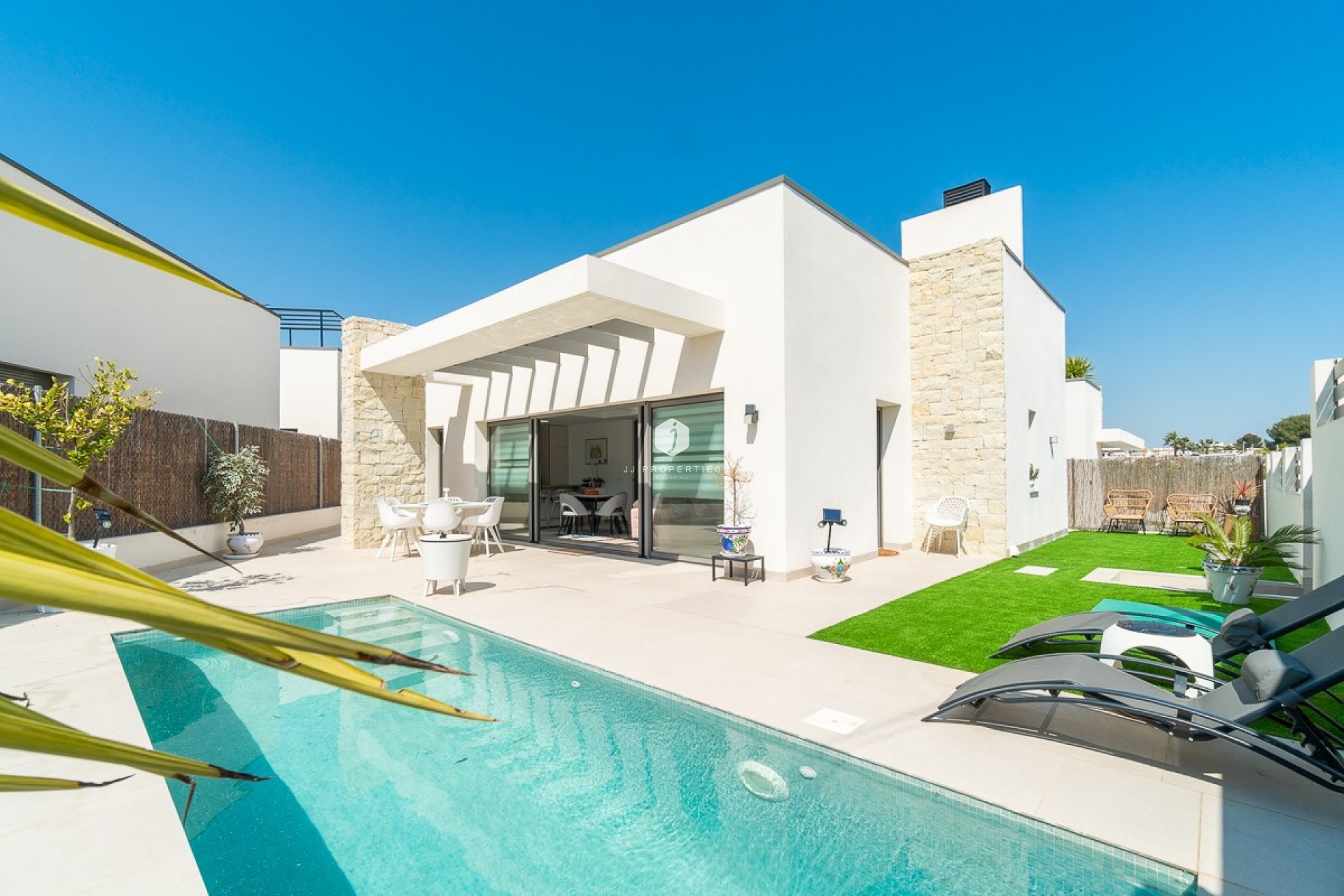 Aus zweiter Hand - Villa -
Orihuela Costa - Costa Blanca