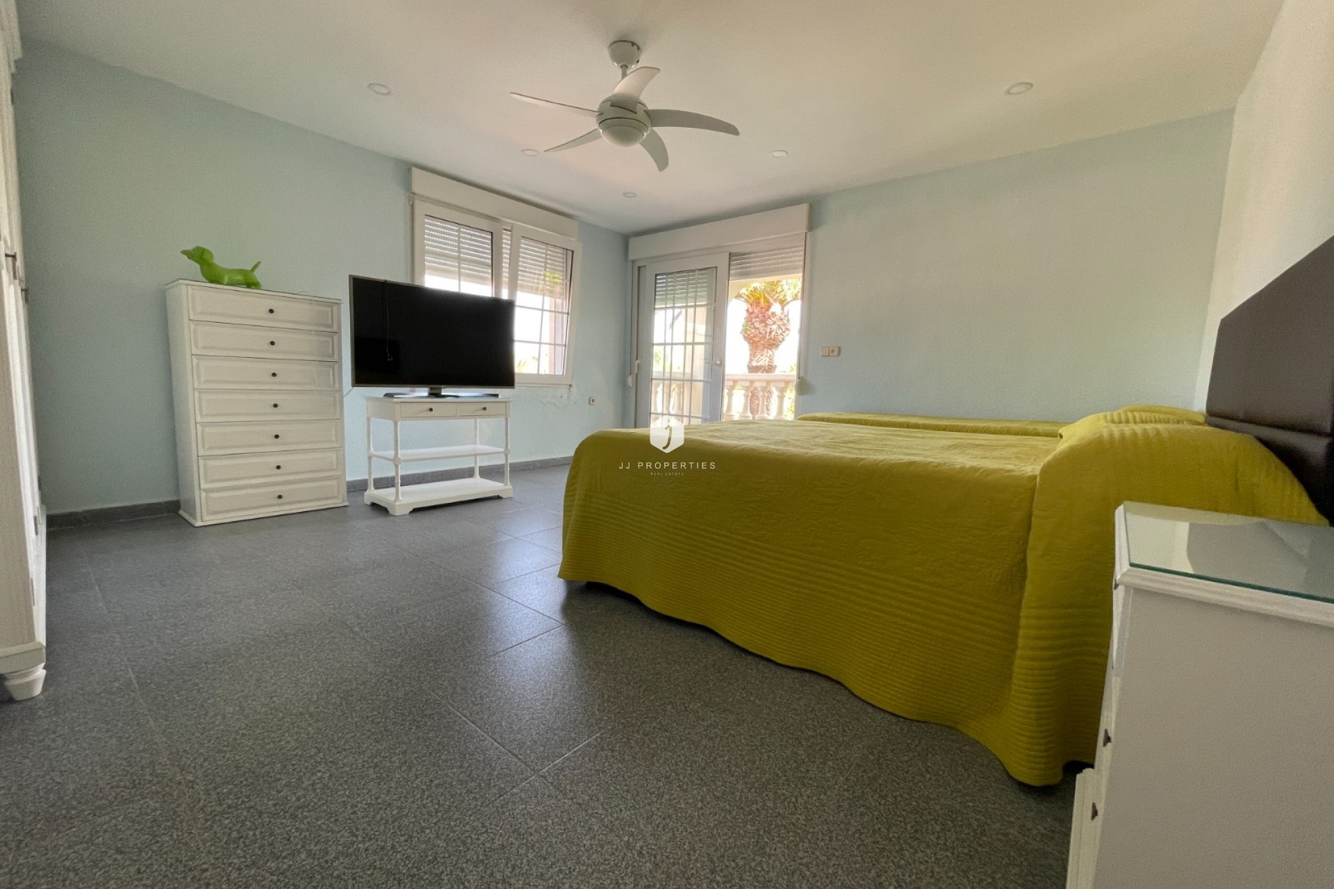 Aus zweiter Hand - Villa -
Orihuela Costa - Costa Blanca