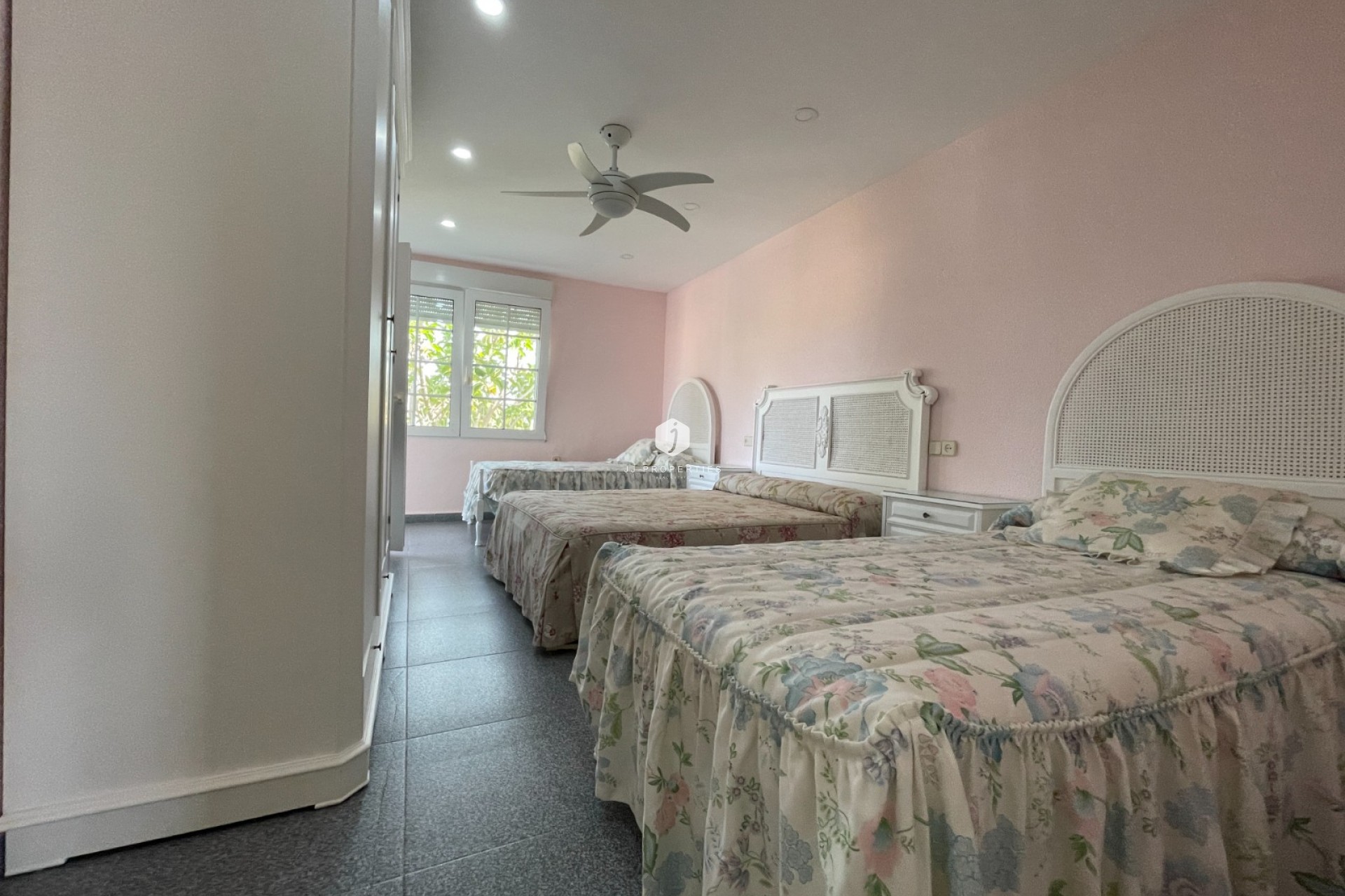 Aus zweiter Hand - Villa -
Orihuela Costa - Costa Blanca