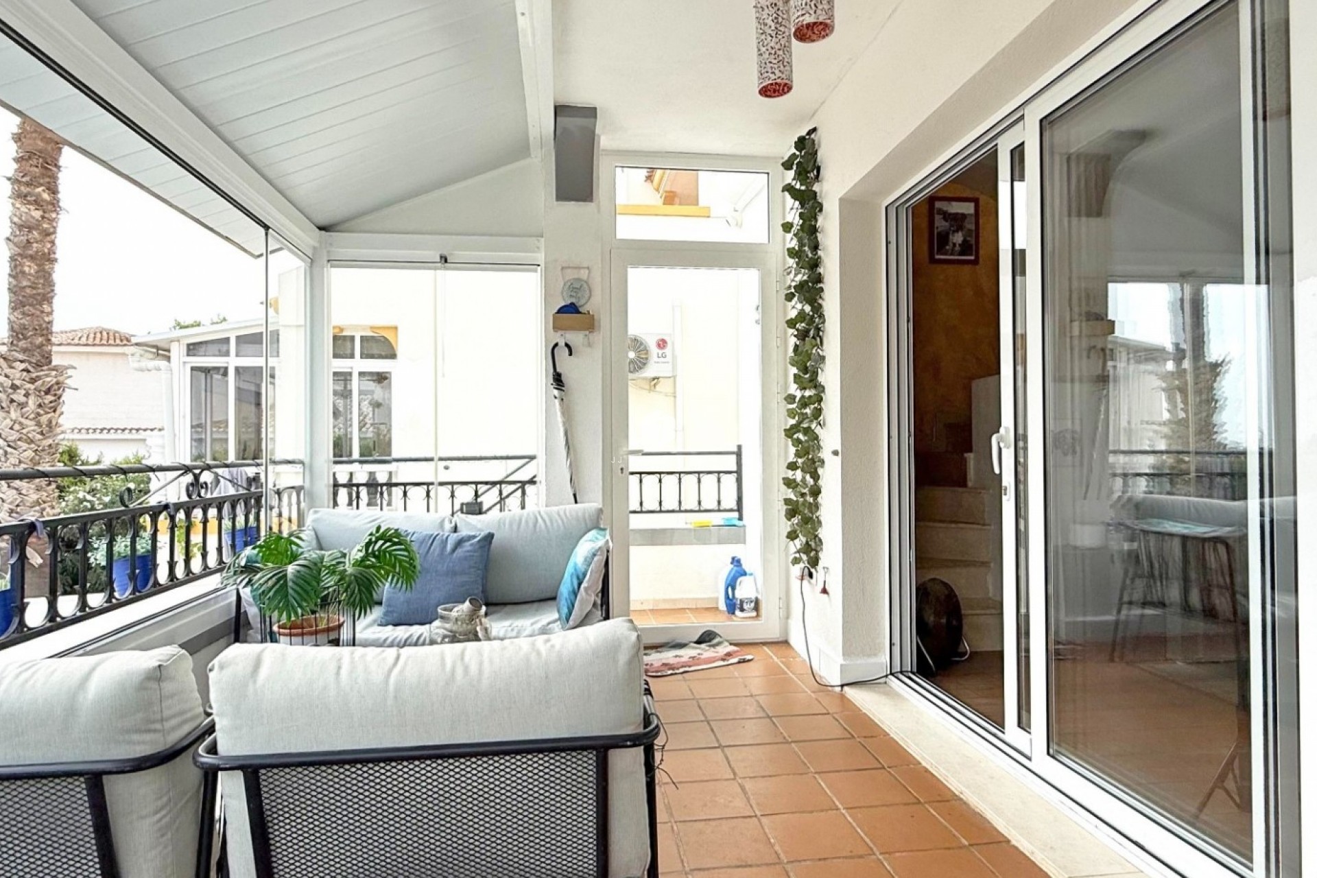 Aus zweiter Hand - Villa -
Orihuela Costa - Costa Blanca