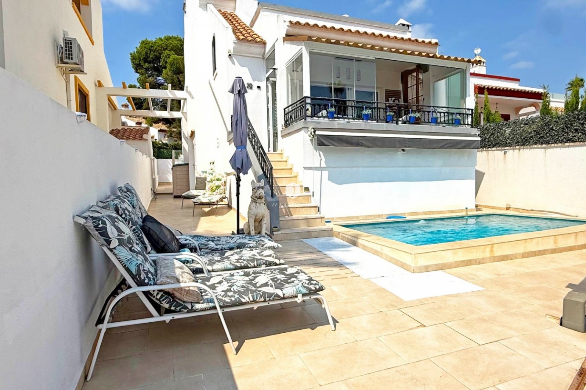 Aus zweiter Hand - Villa -
Orihuela Costa - Costa Blanca