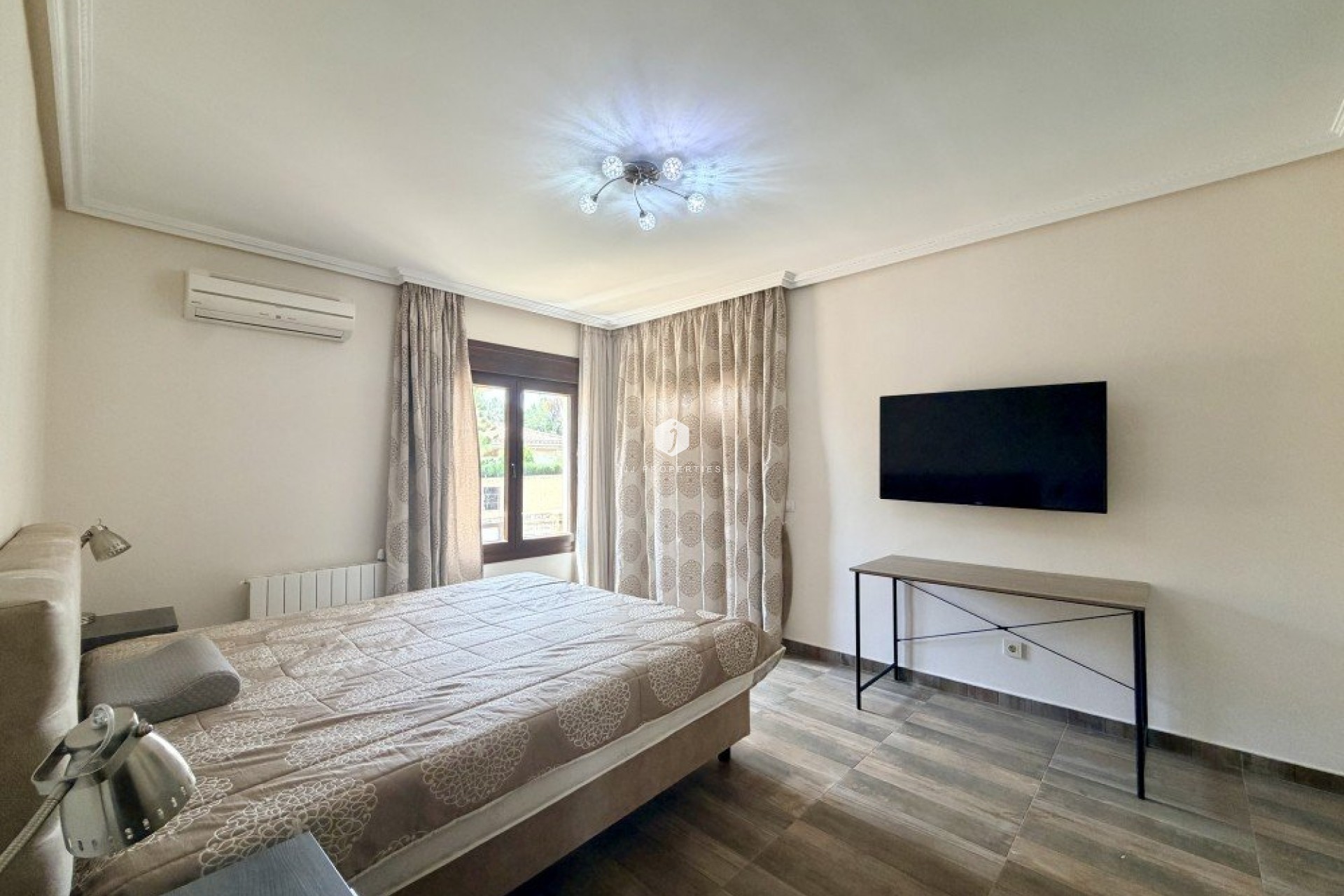 Aus zweiter Hand - Villa -
Orihuela Costa - Costa Blanca
