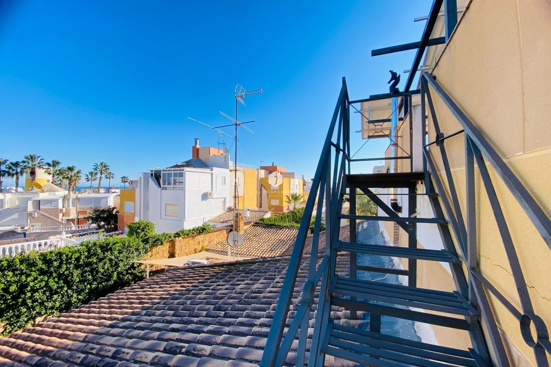 Aus zweiter Hand - Villa -
Orihuela Costa - La Florida