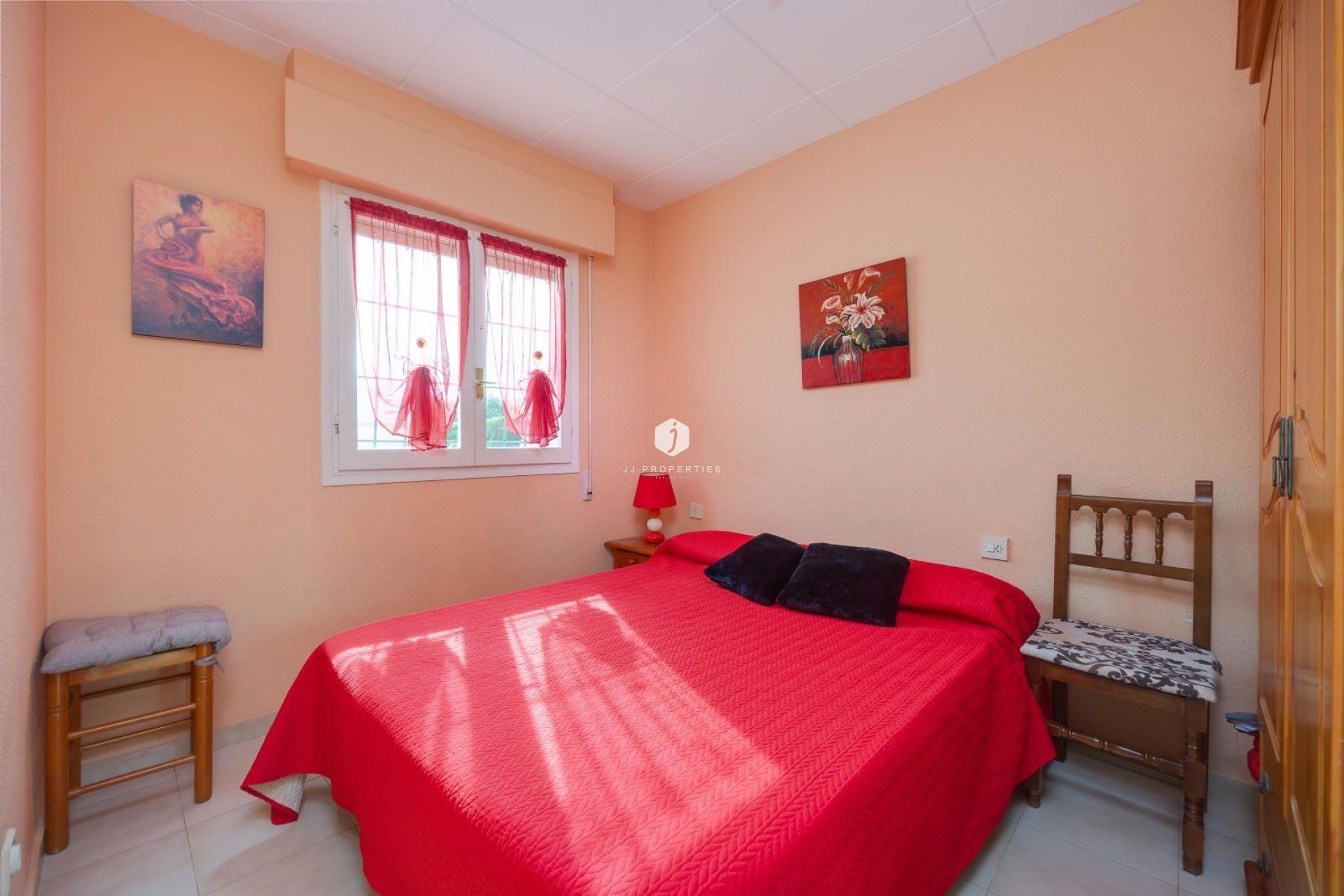 Aus zweiter Hand - Villa -
Orihuela Costa - La Florida