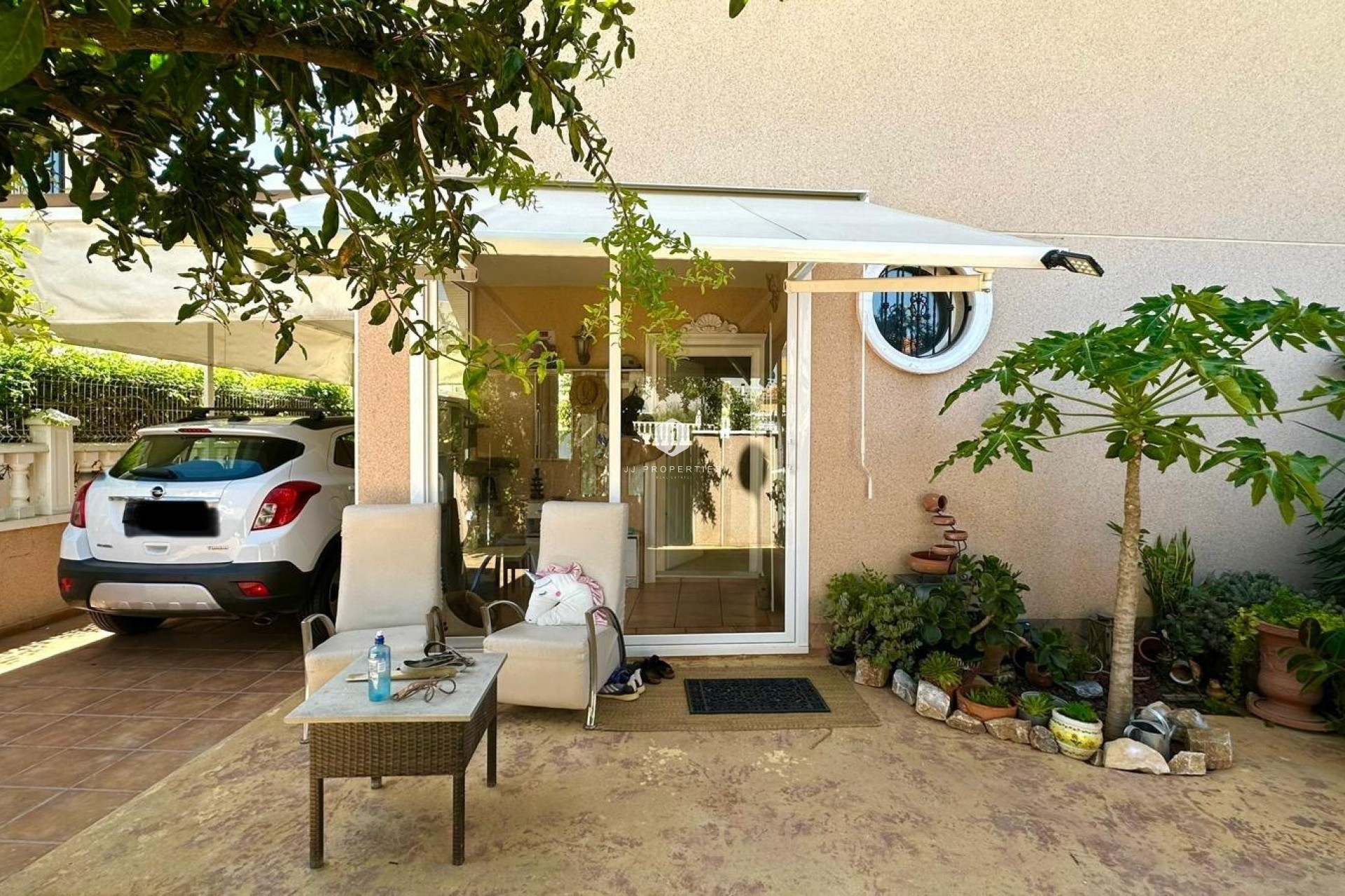 Aus zweiter Hand - Villa -
Orihuela Costa - La Regia