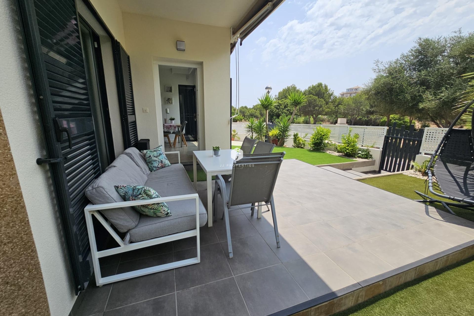 Aus zweiter Hand - Villa -
Orihuela Costa - La Regia