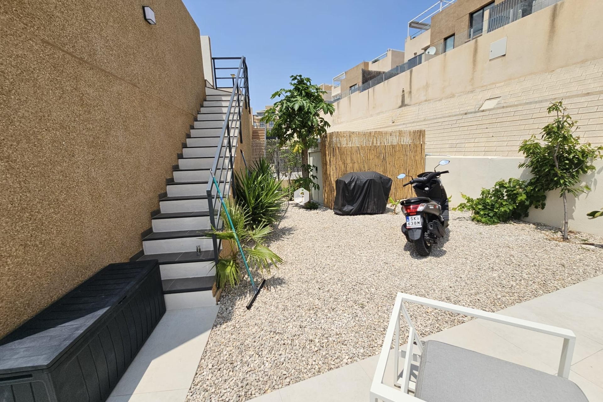 Aus zweiter Hand - Villa -
Orihuela Costa - La Regia