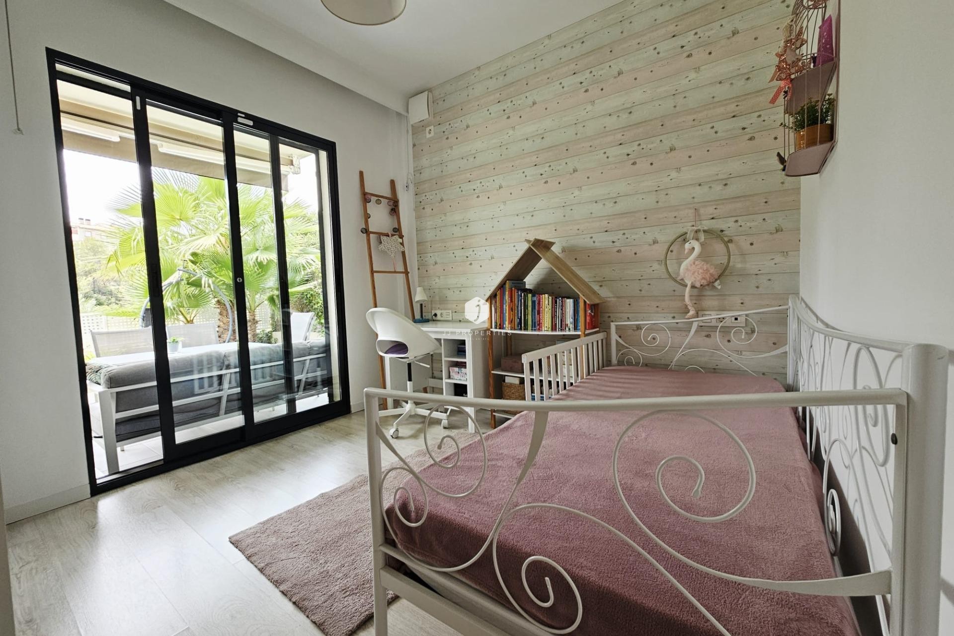 Aus zweiter Hand - Villa -
Orihuela Costa - La Regia