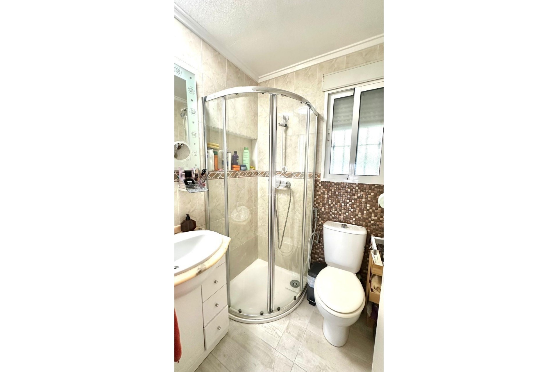 Aus zweiter Hand - Villa -
Orihuela Costa - La Regia