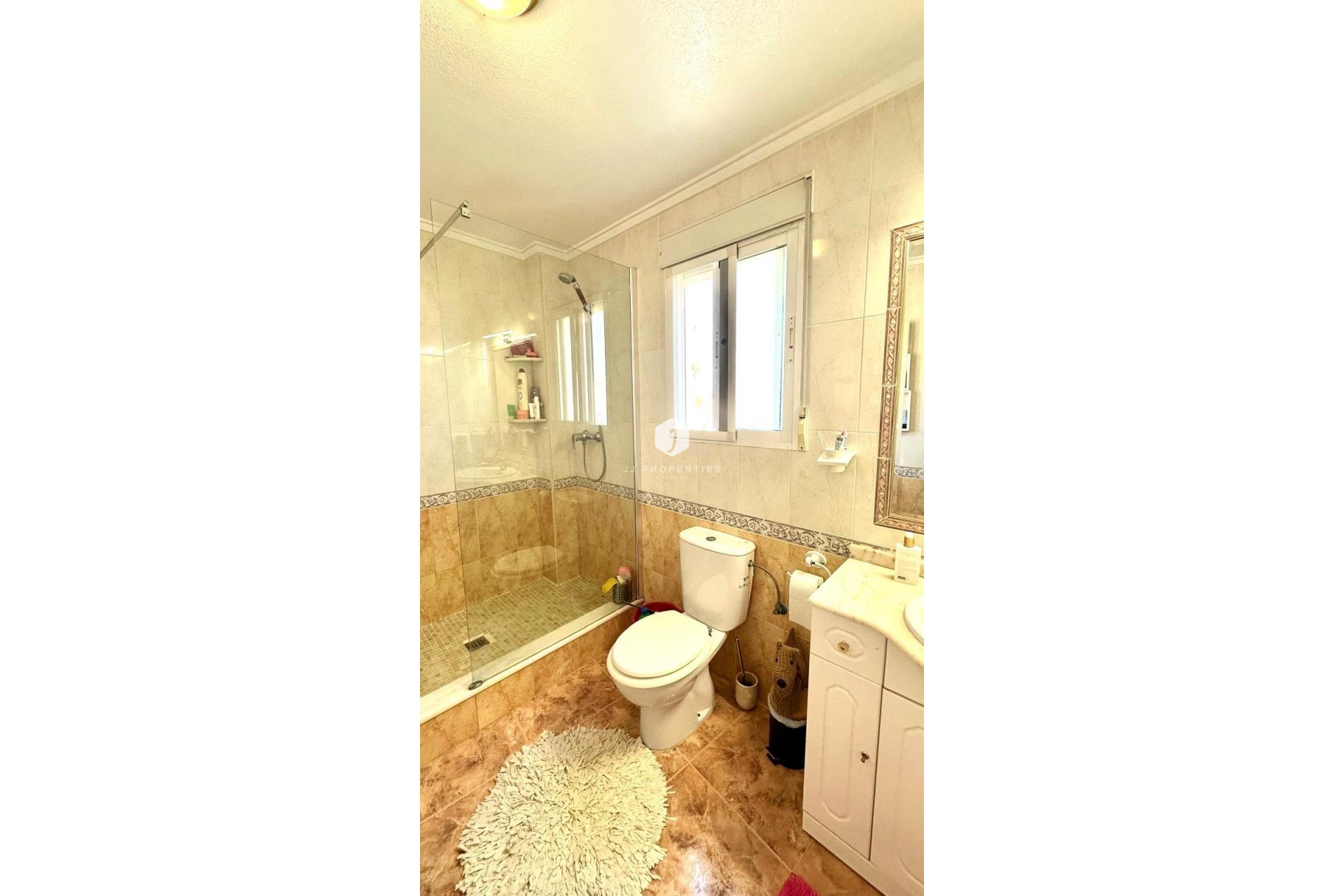 Aus zweiter Hand - Villa -
Orihuela Costa - La Regia