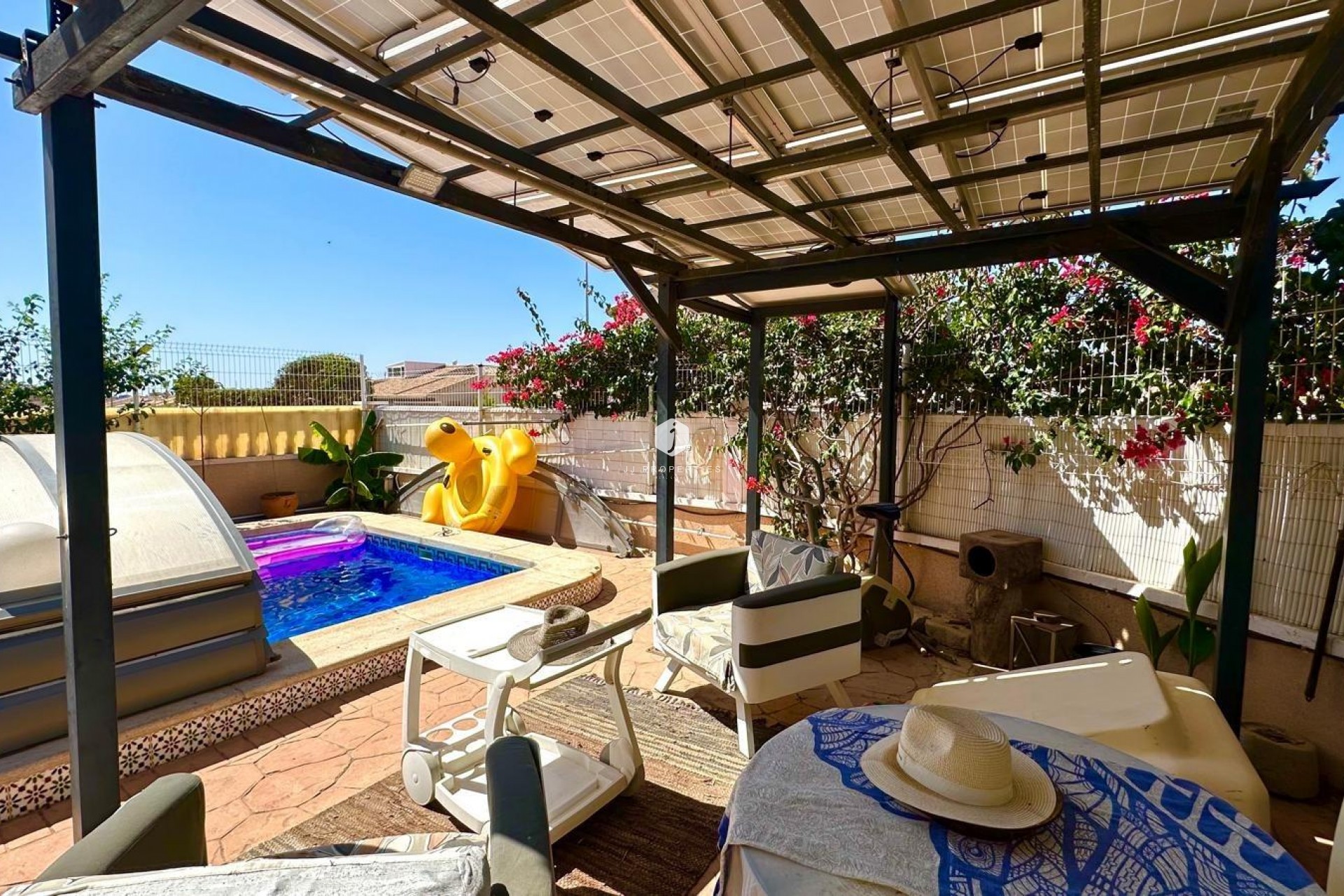 Aus zweiter Hand - Villa -
Orihuela Costa - La Regia