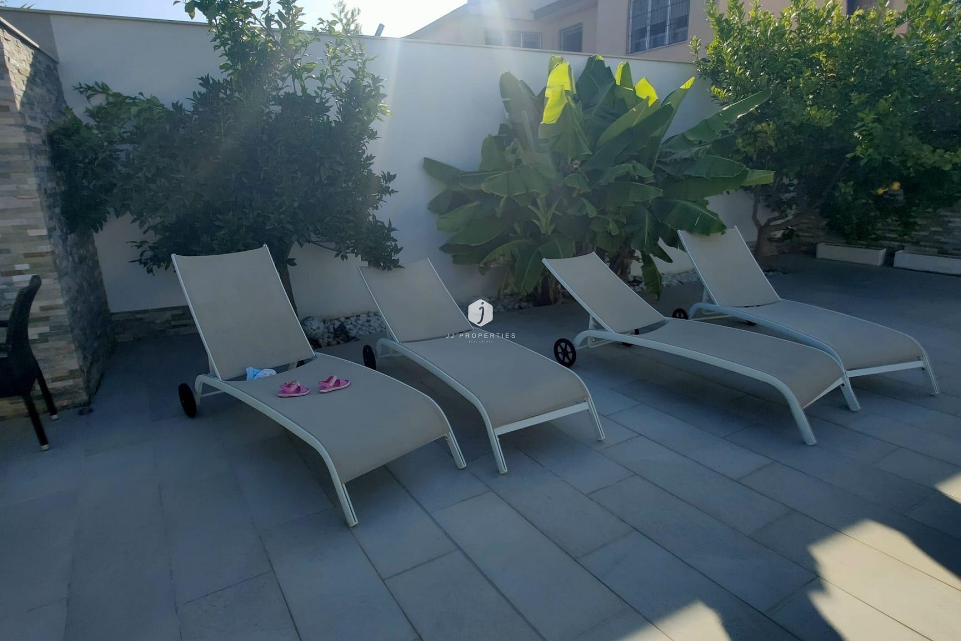 Aus zweiter Hand - Villa -
Orihuela Costa - La Zenia