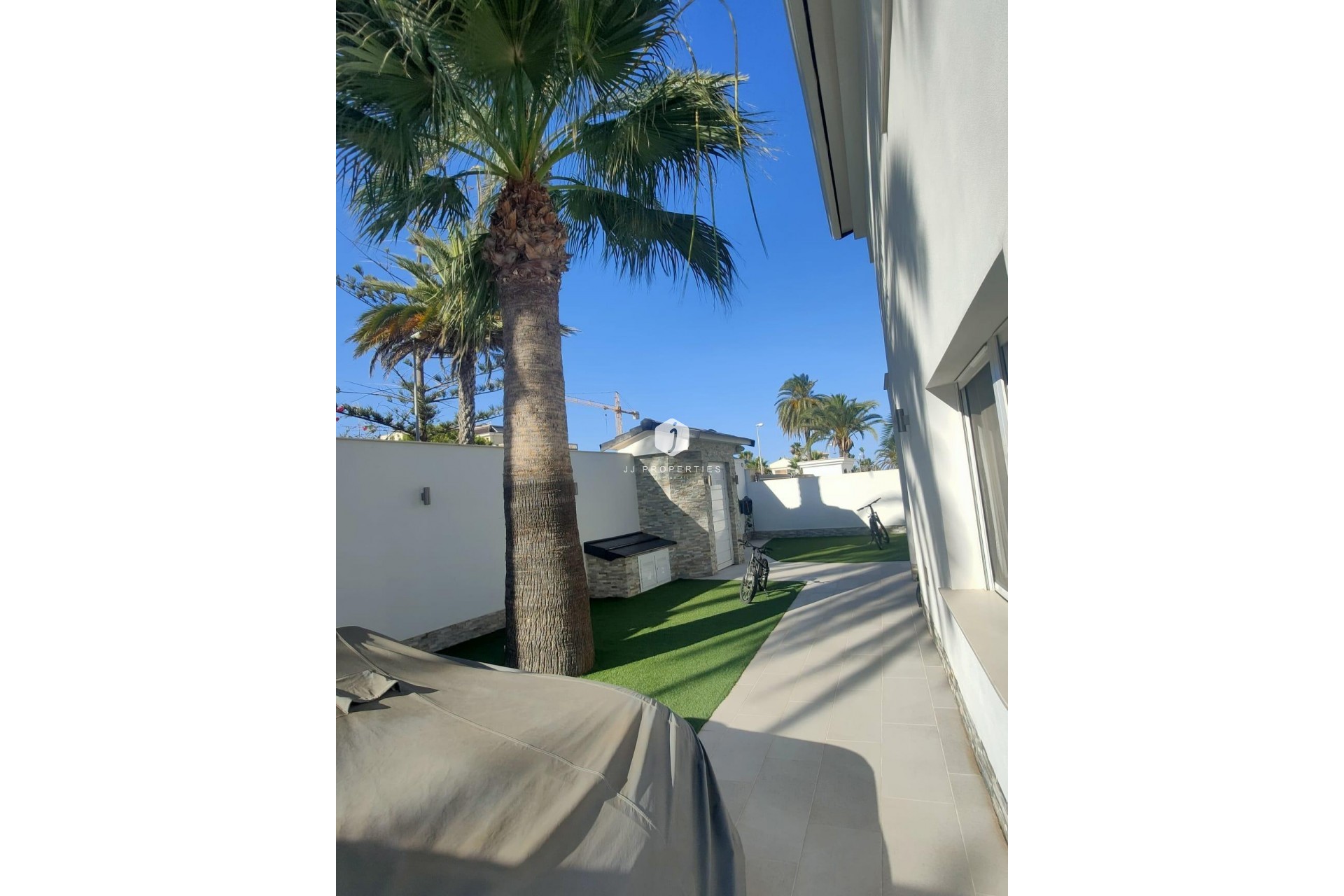 Aus zweiter Hand - Villa -
Orihuela Costa - La Zenia