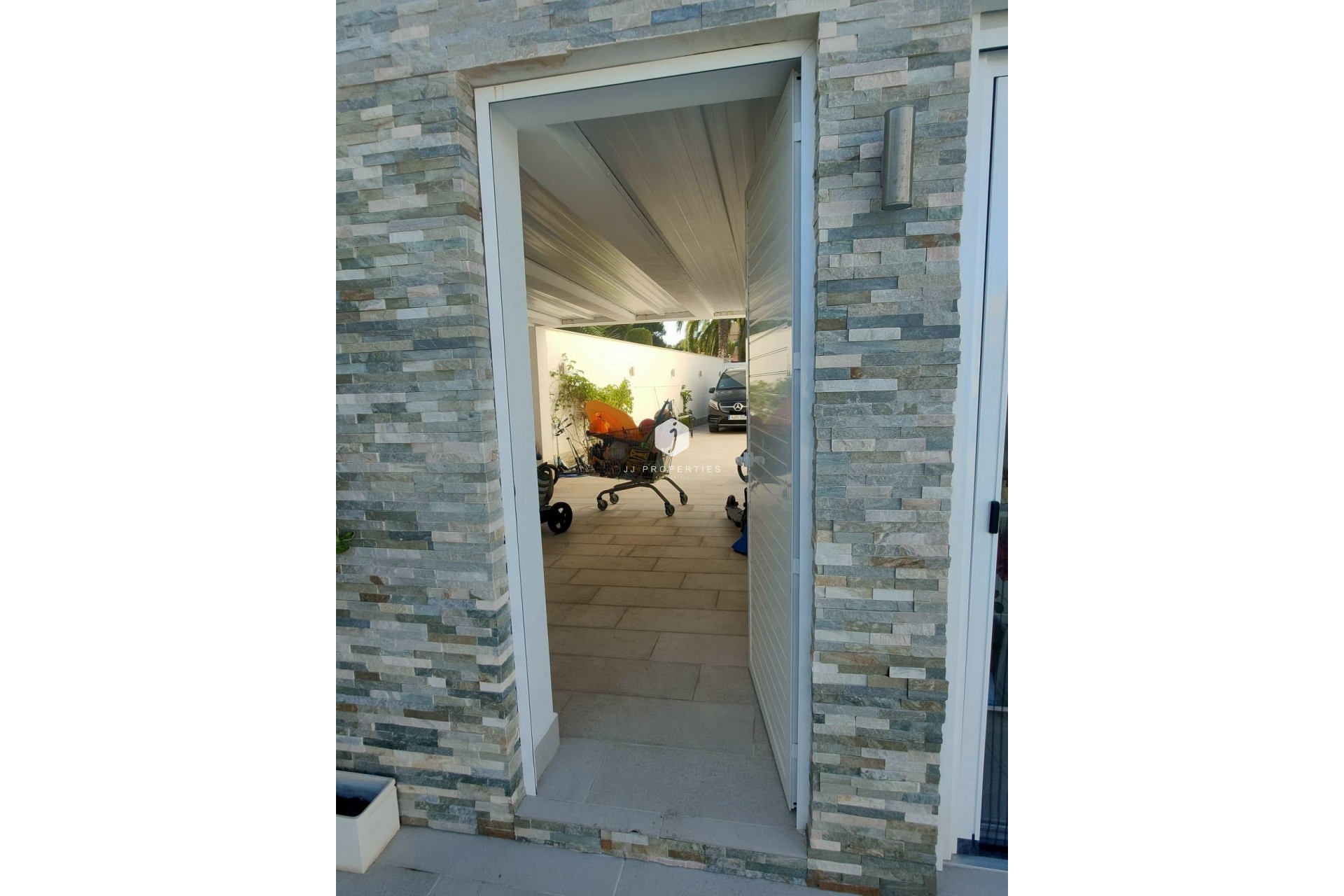 Aus zweiter Hand - Villa -
Orihuela Costa - La Zenia