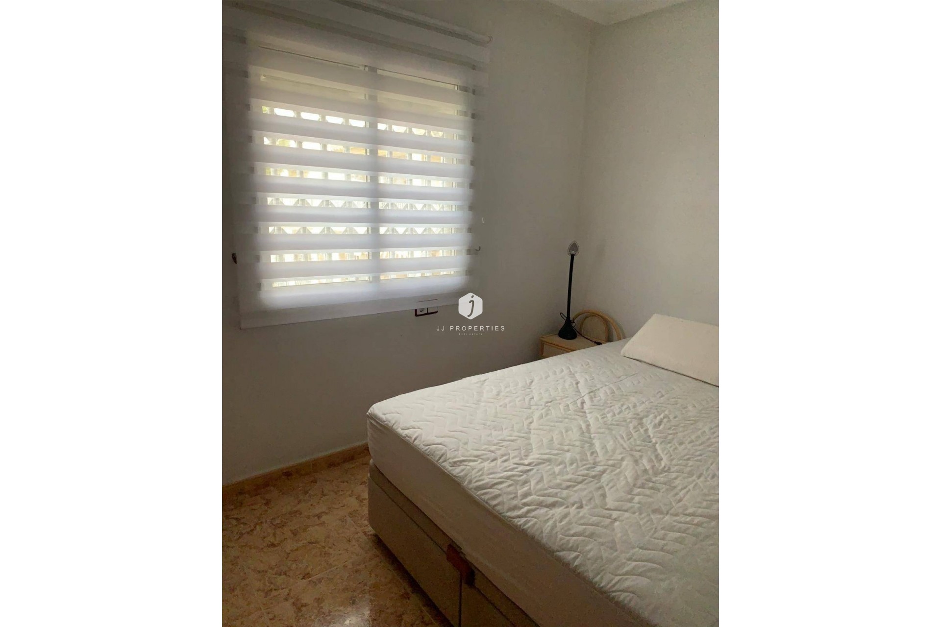 Aus zweiter Hand - Villa -
Orihuela Costa - Las Filipinas