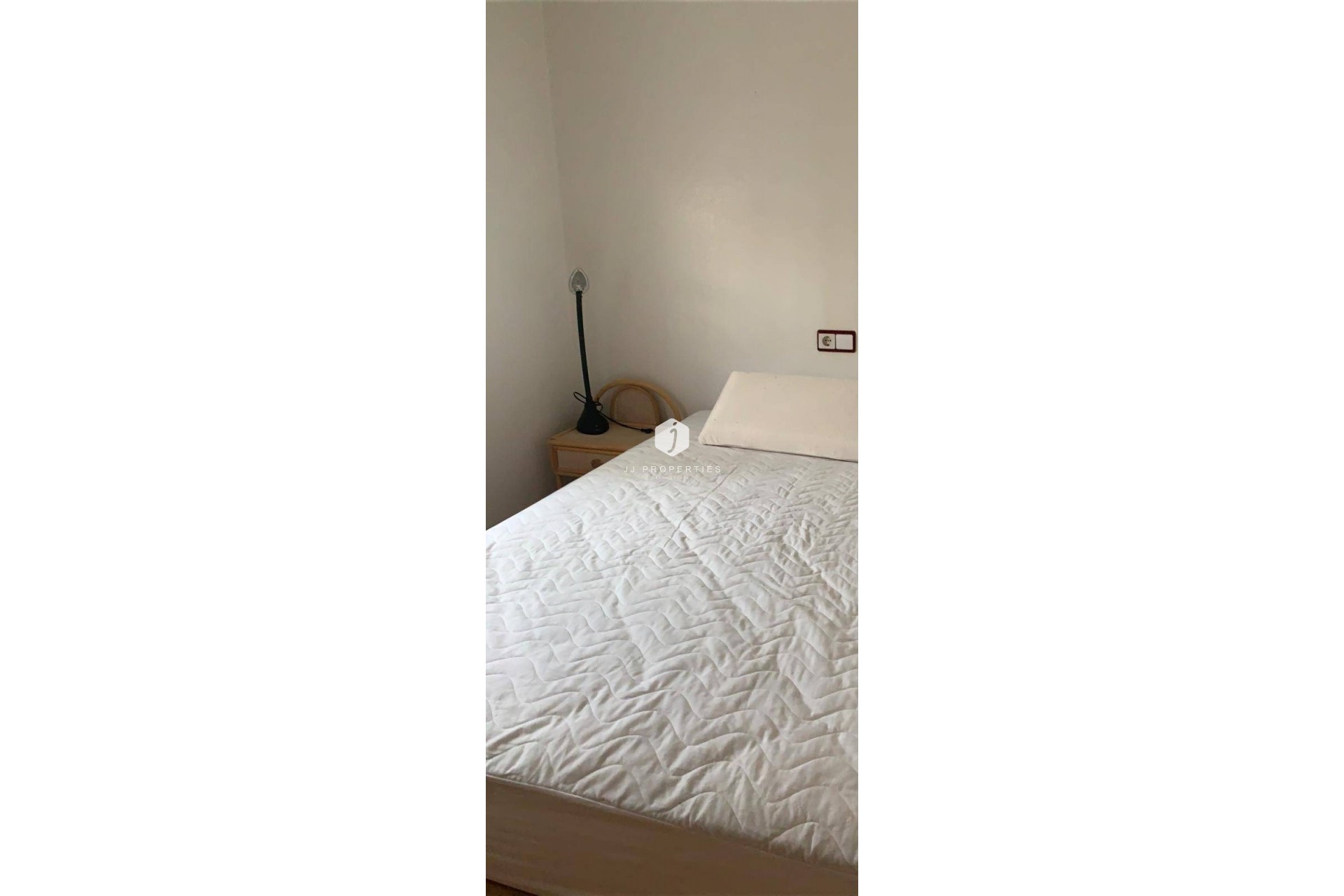 Aus zweiter Hand - Villa -
Orihuela Costa - Las Filipinas
