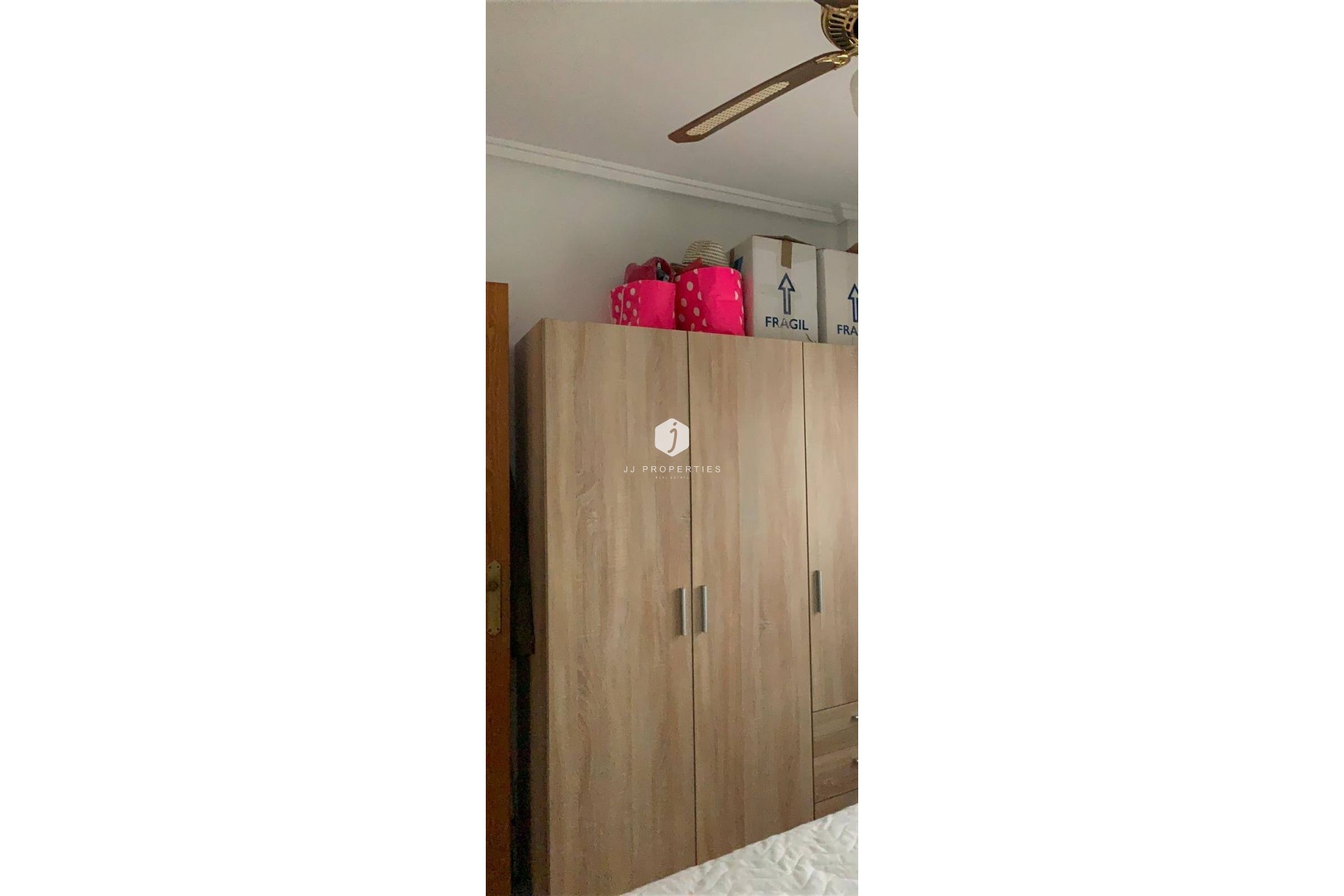 Aus zweiter Hand - Villa -
Orihuela Costa - Las Filipinas