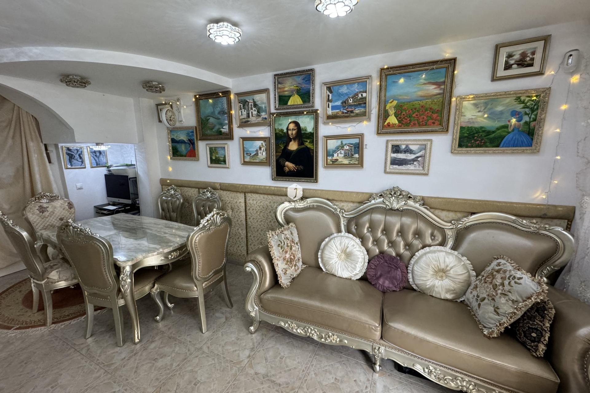 Aus zweiter Hand - Villa -
Orihuela Costa - Los Dolses