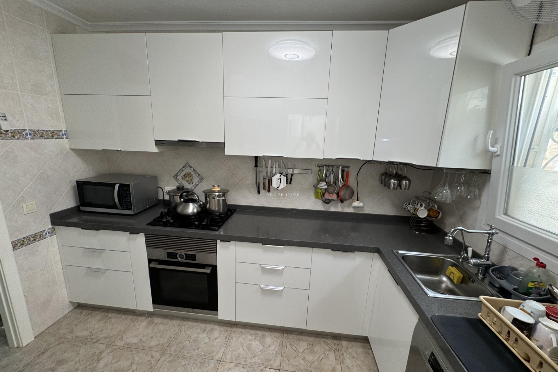 Aus zweiter Hand - Villa -
Orihuela Costa - Los Dolses